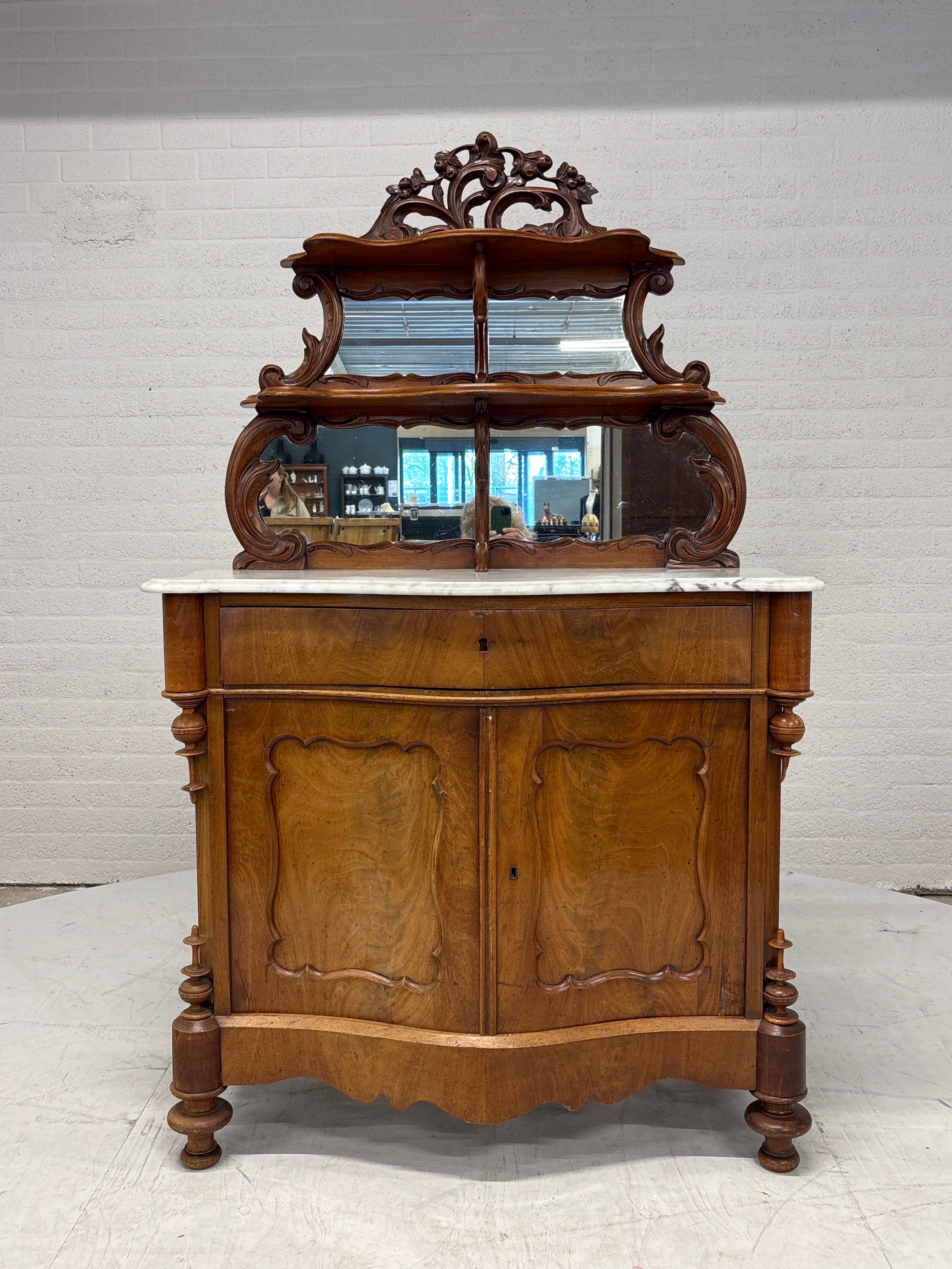 Biedermeier bonheur met marmeren blad