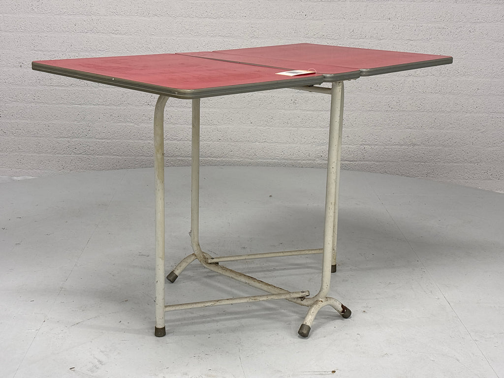 Retro formica bijzettafel rood