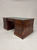 Bureau met leren inleg