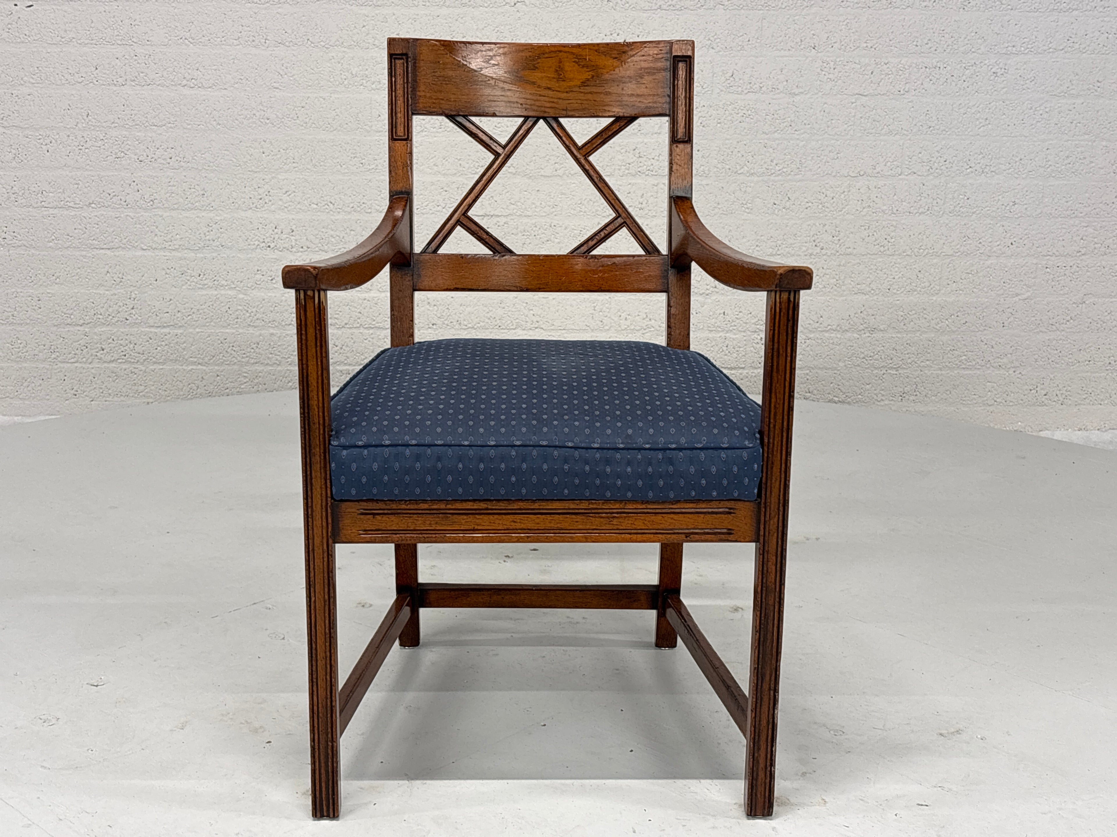 Tafel en stoelen Royal Antique Collection
