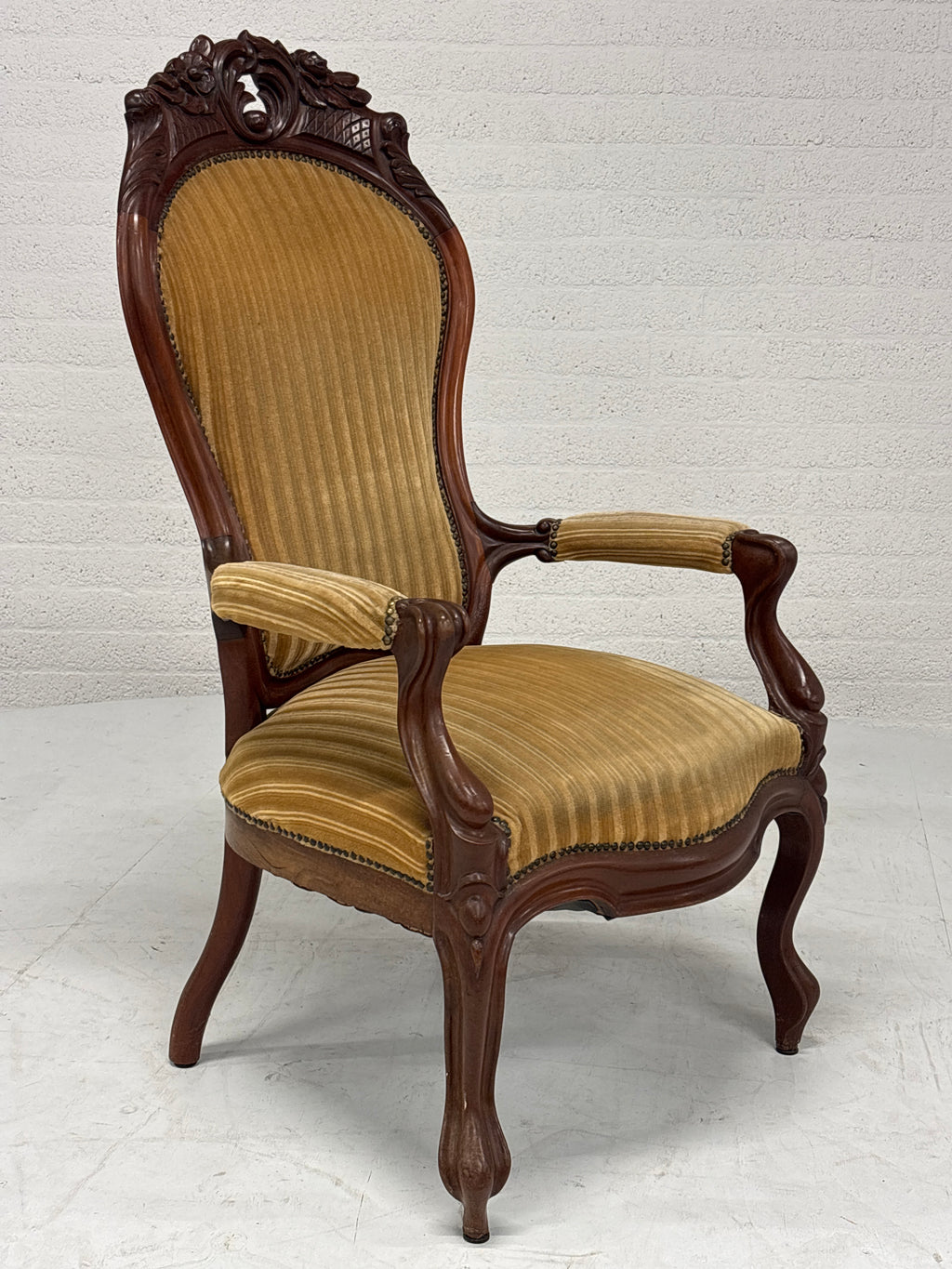 Fauteuil gele ribstof
