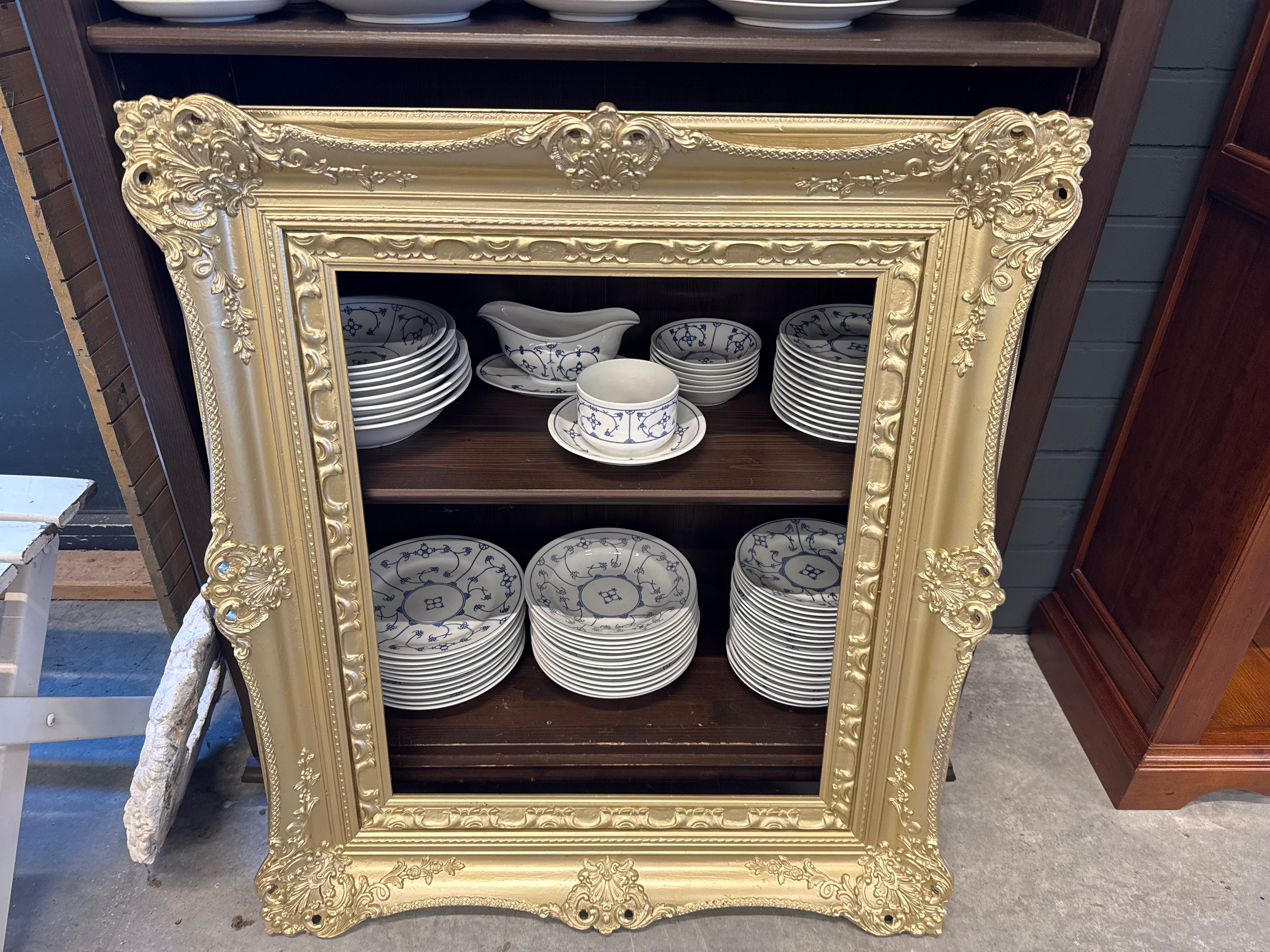 Uitbundige lijst goud gespoten