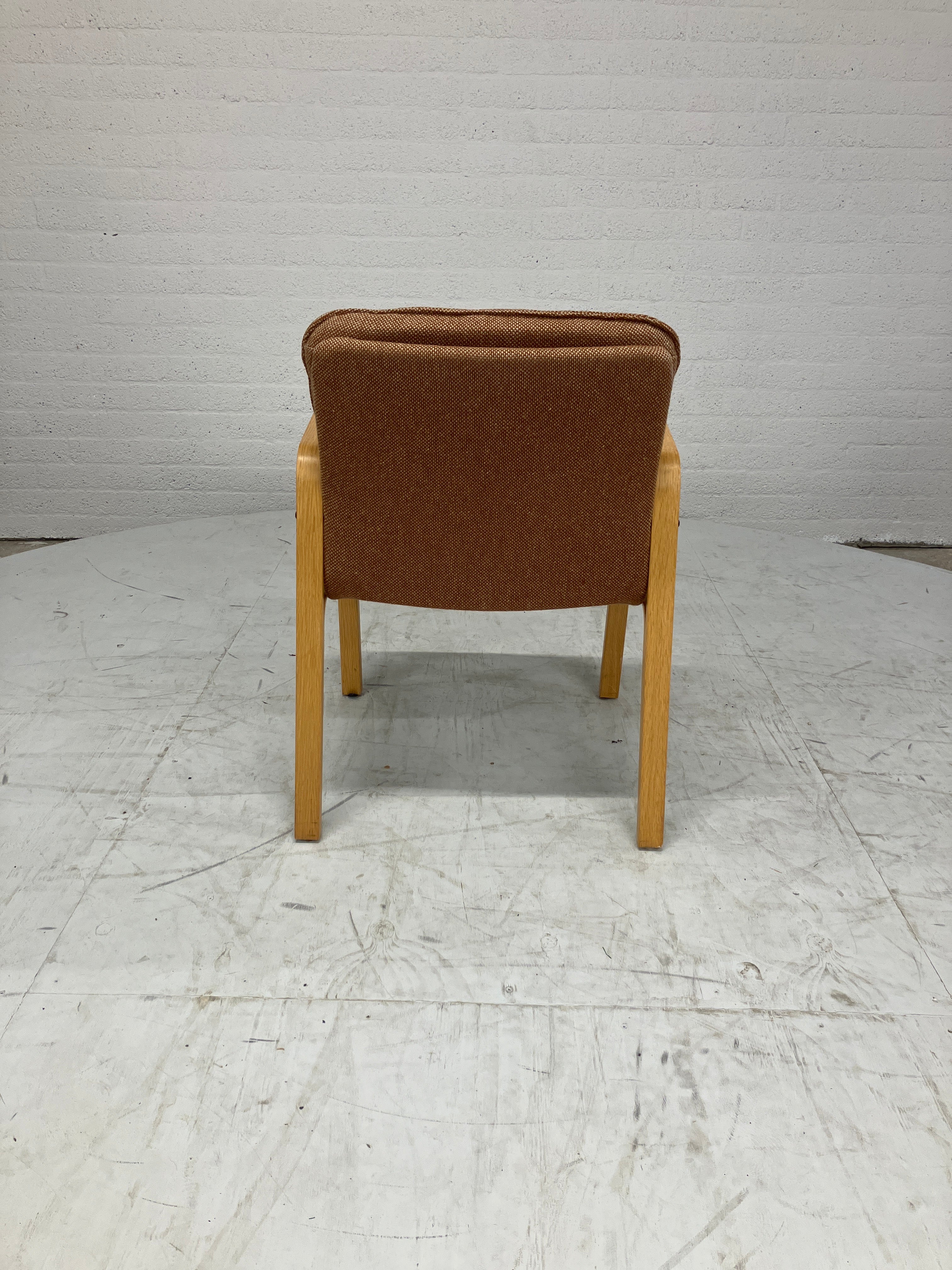 Vintage Zweeds design stoeltje van Kinnarps