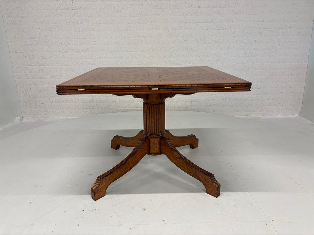 Tafel en stoelen Royal Antique Collection