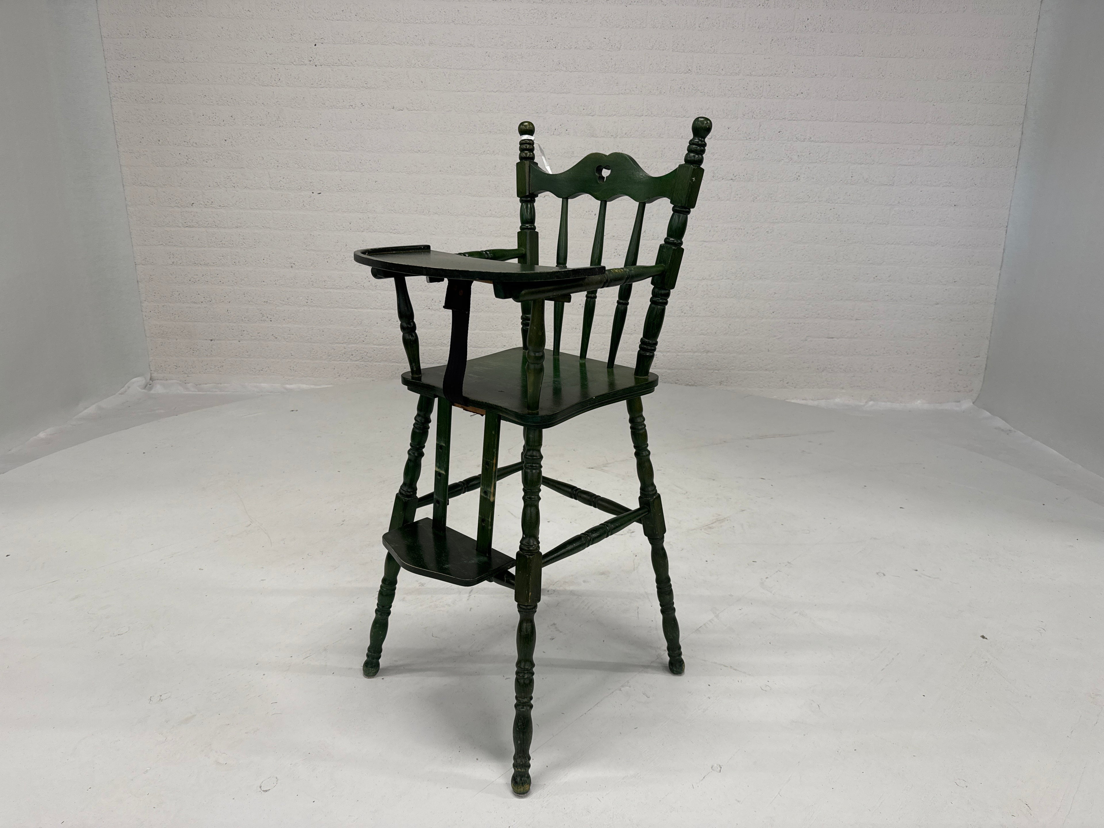 Kinderstoel vintage groen