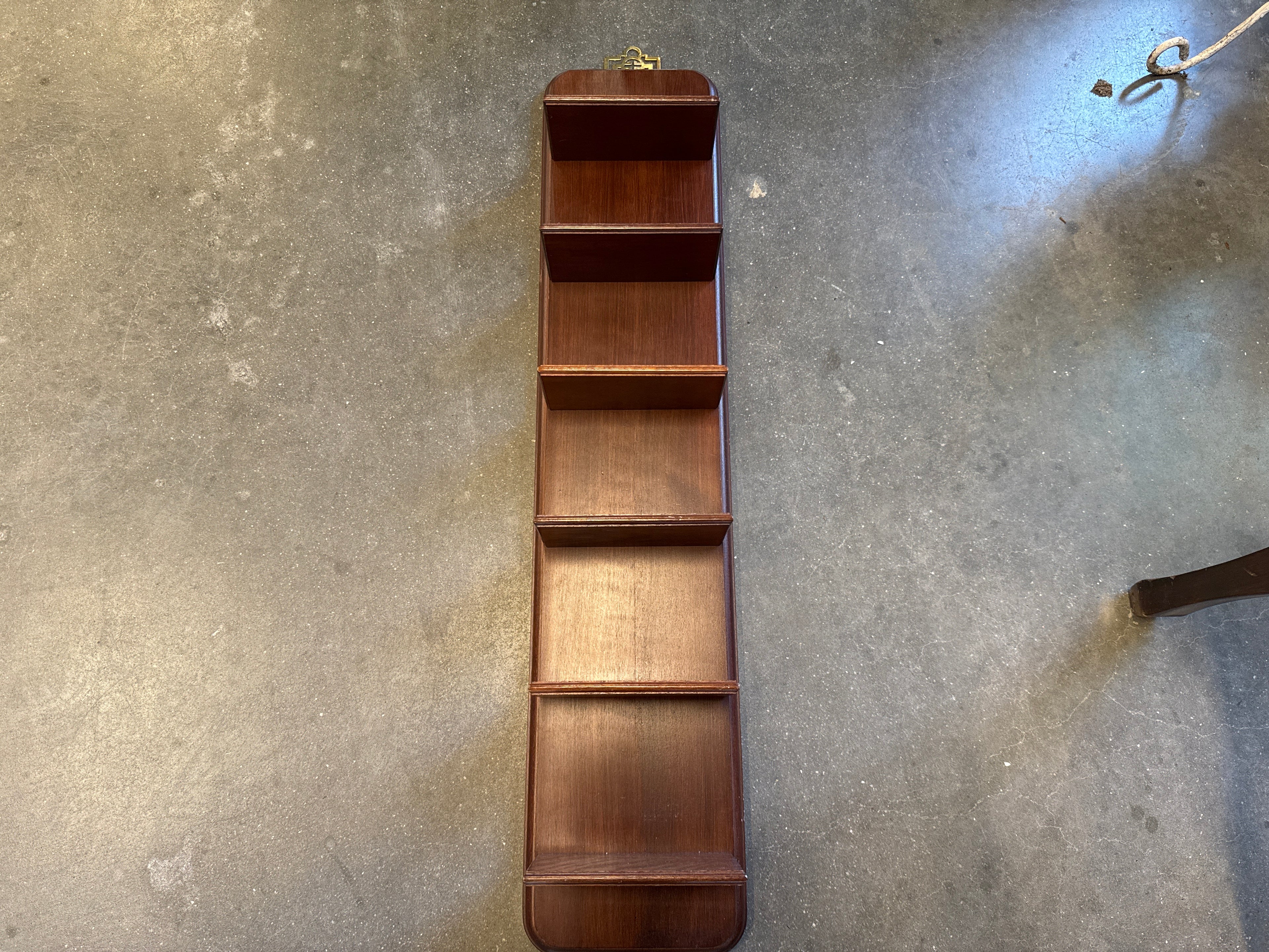 Wandrek hout hangend