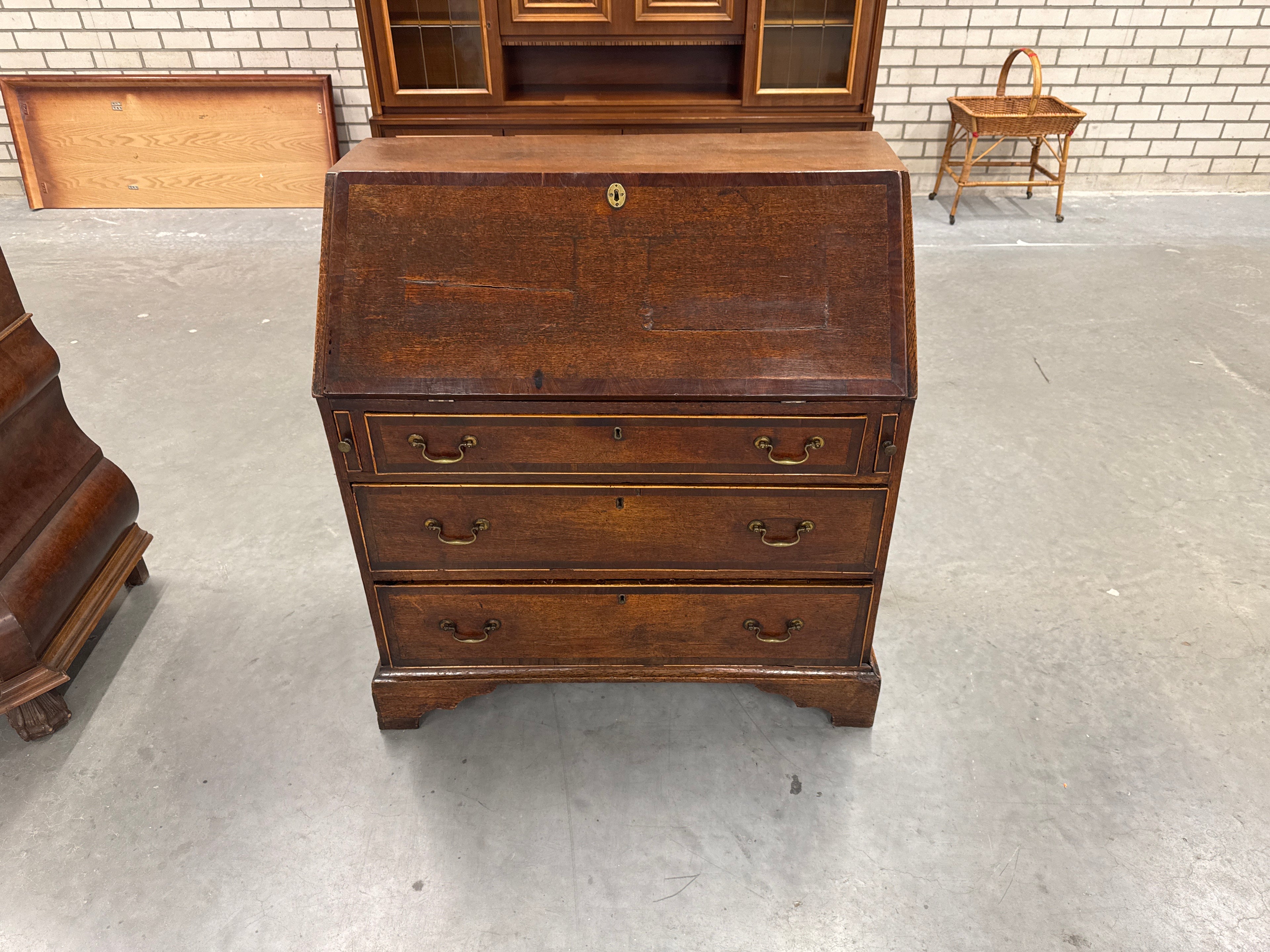 Antieke Secretaire Buikkast Recht