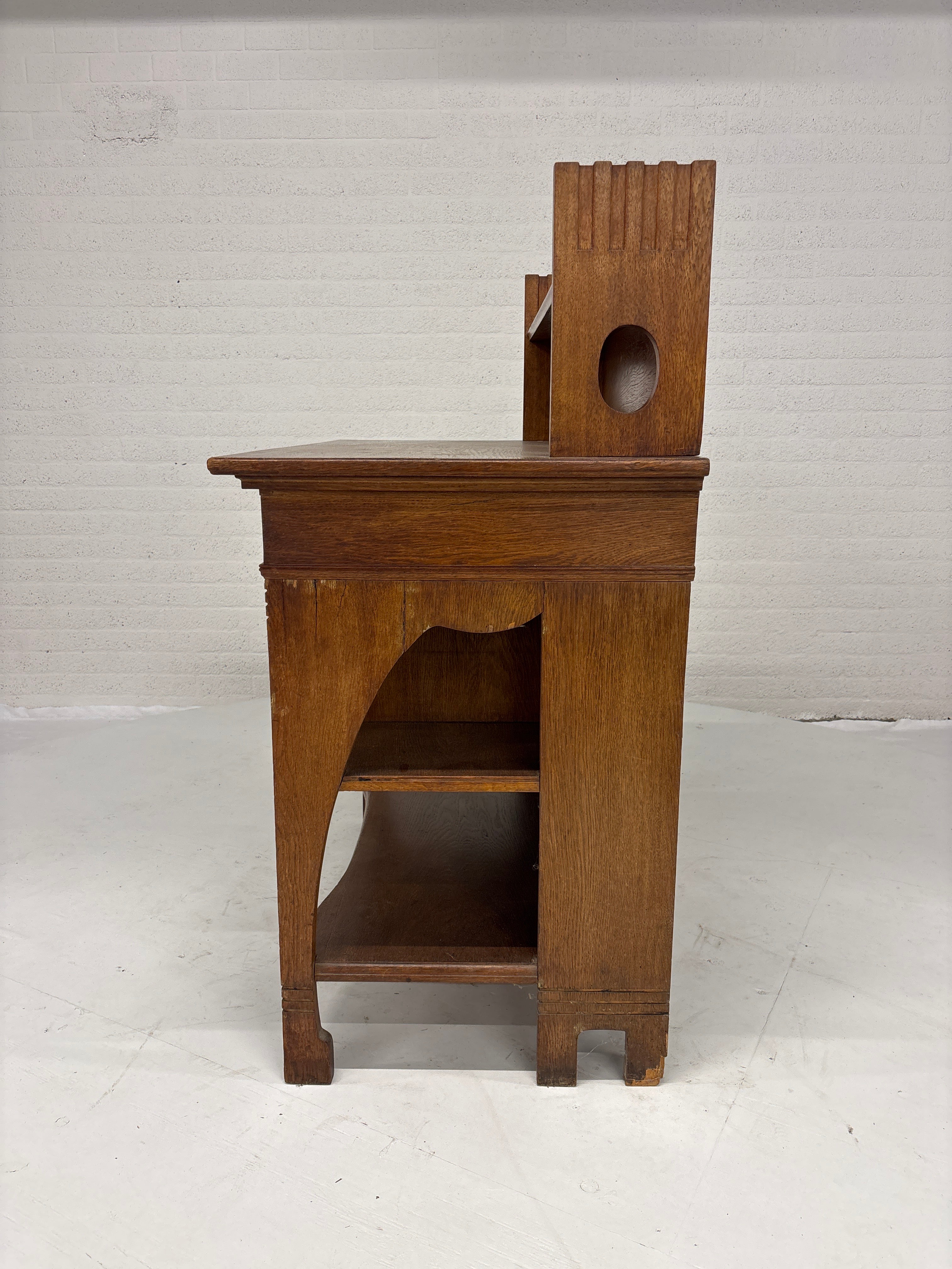 Antieke kast /commode