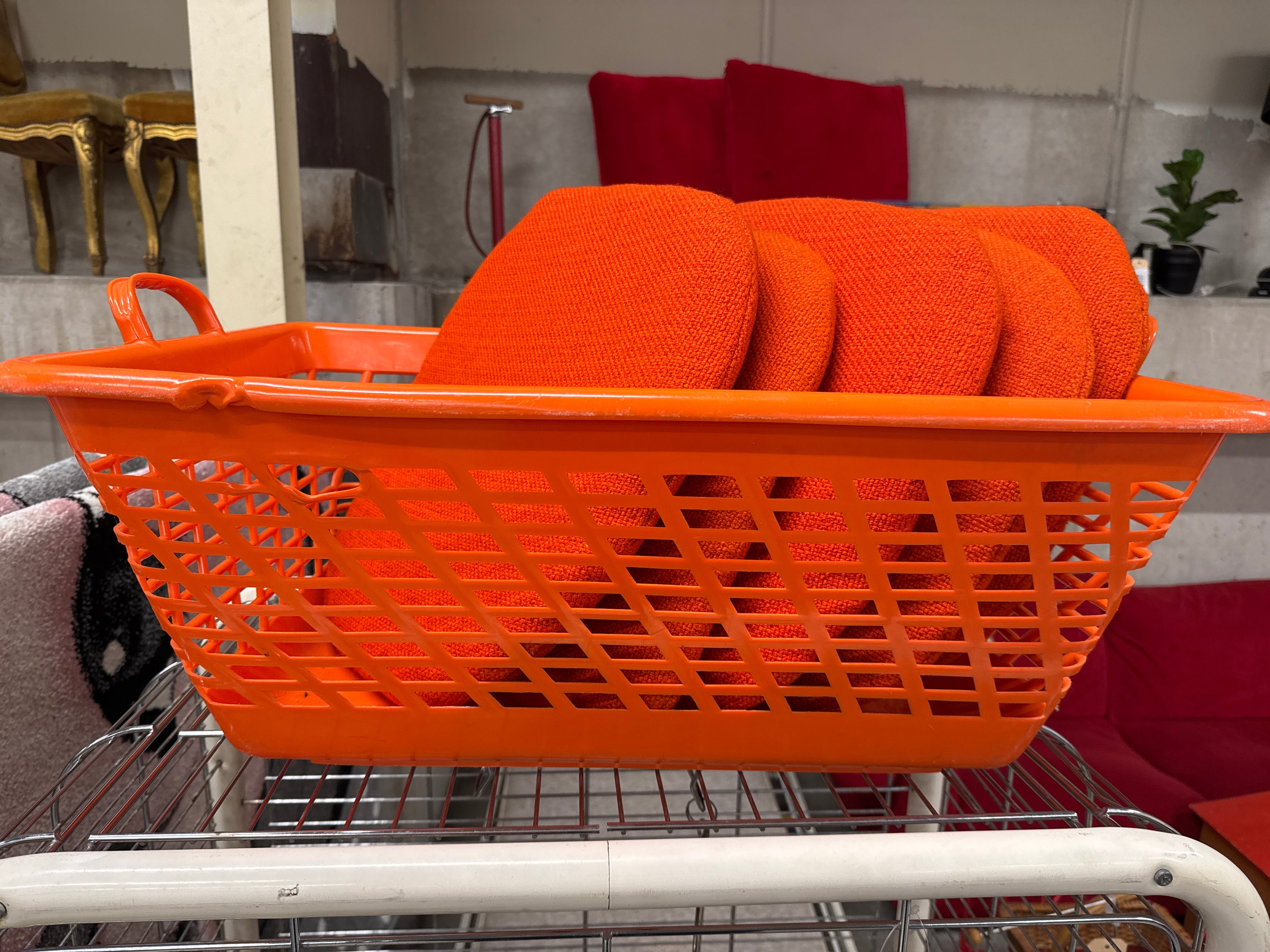 Wasmand oranje 70s