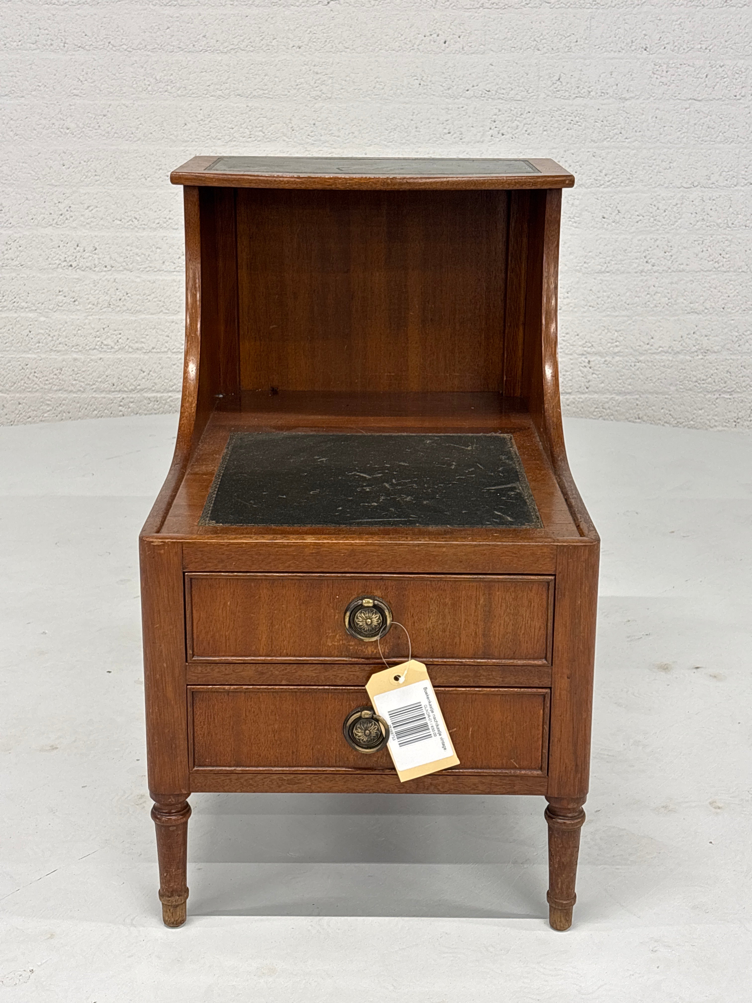 Boekenkastje nachtkastje vintage