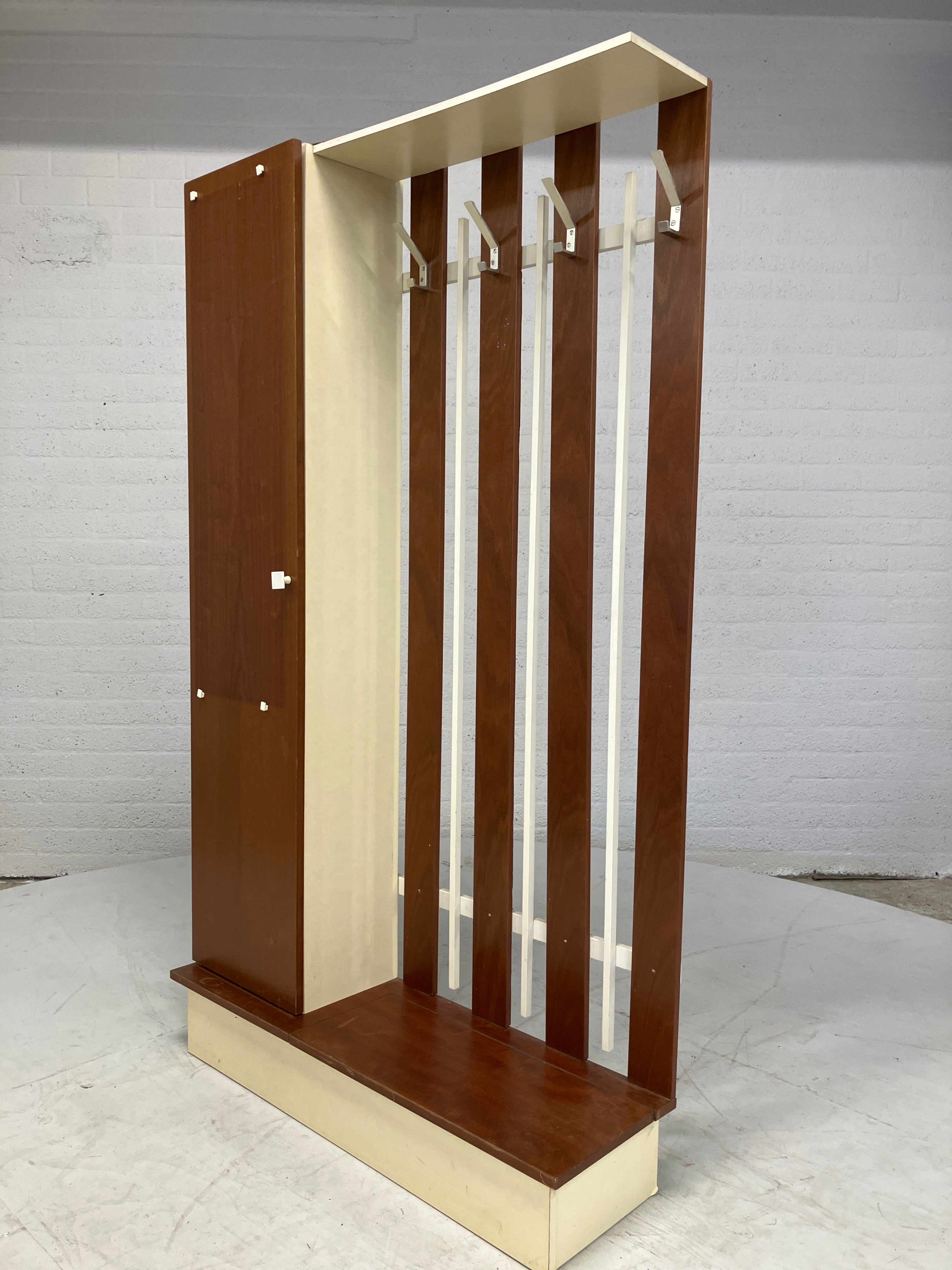 Garderobekast hangkast