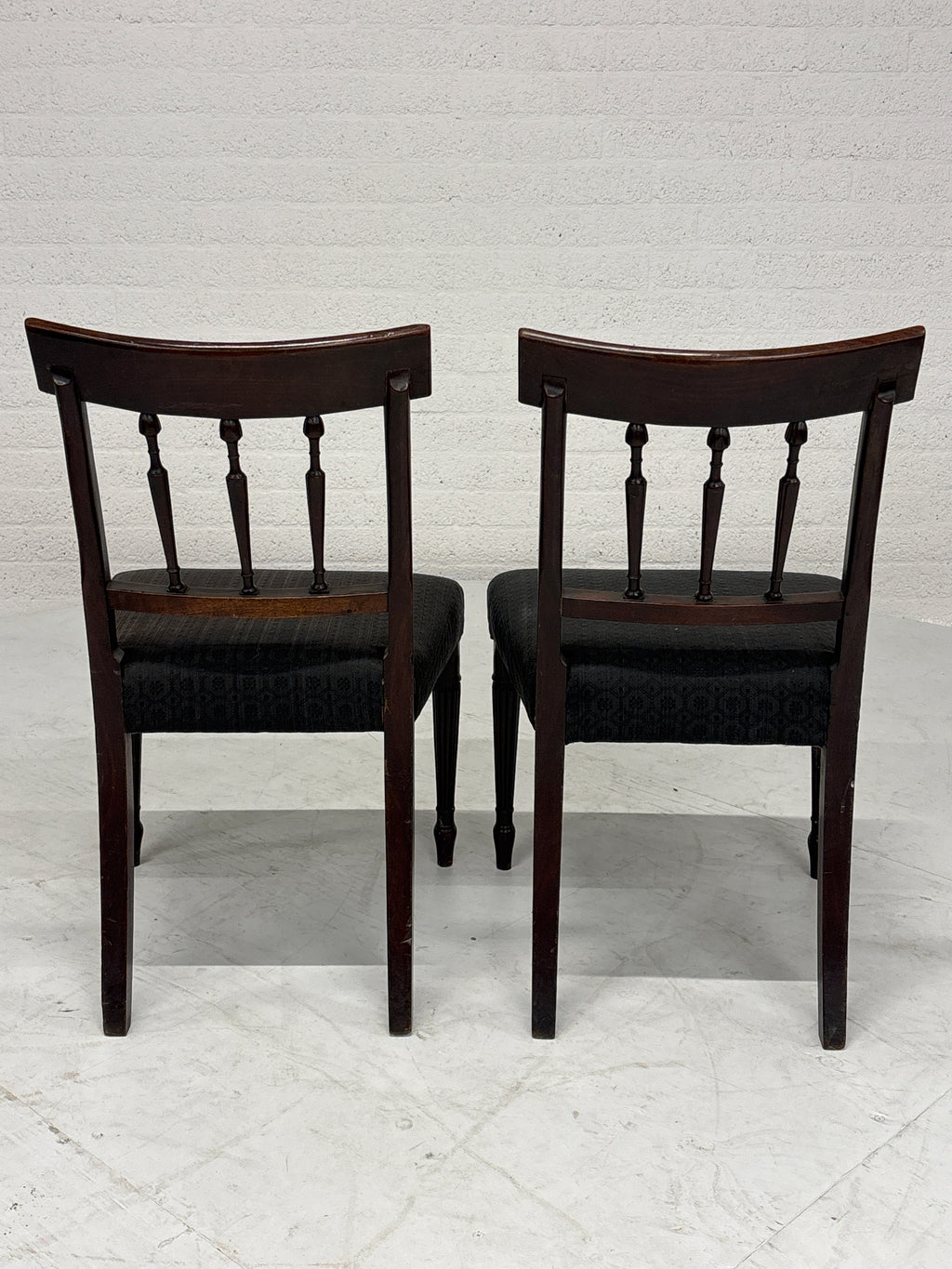 Eetkamerstoelen set 2 zwarte stof