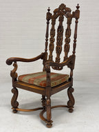 Gotische Jacobijnse ‘sinterklaas’ stoel. 19e eeuws