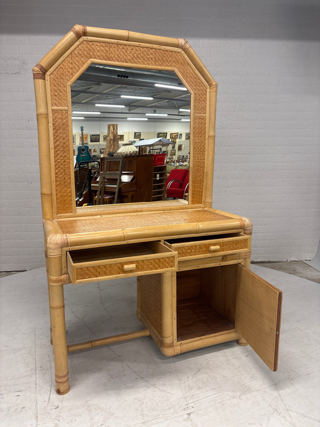 Franse kaptafel bamboestijl met krukje