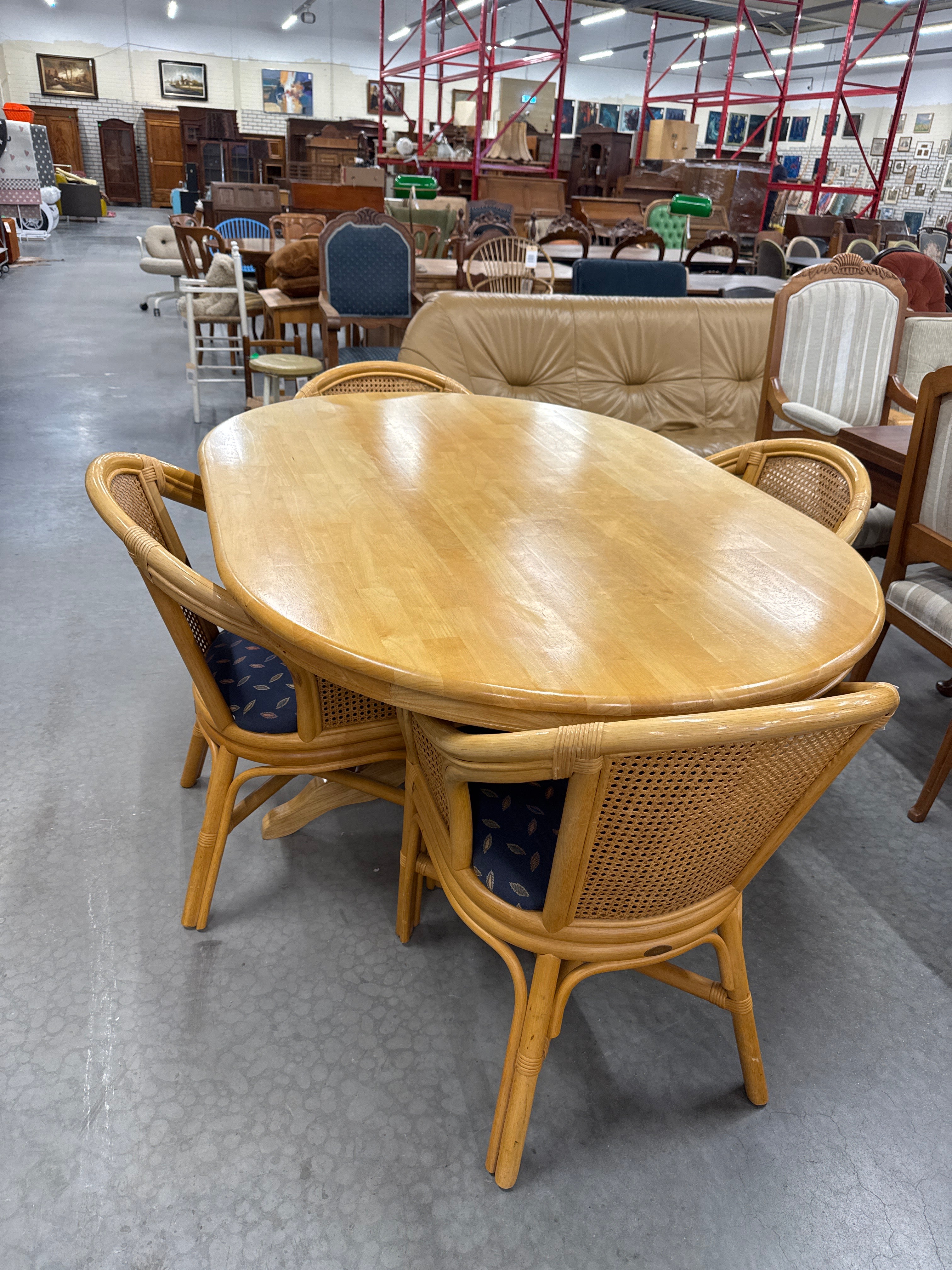 Set Manou 4 stoelen en tafel