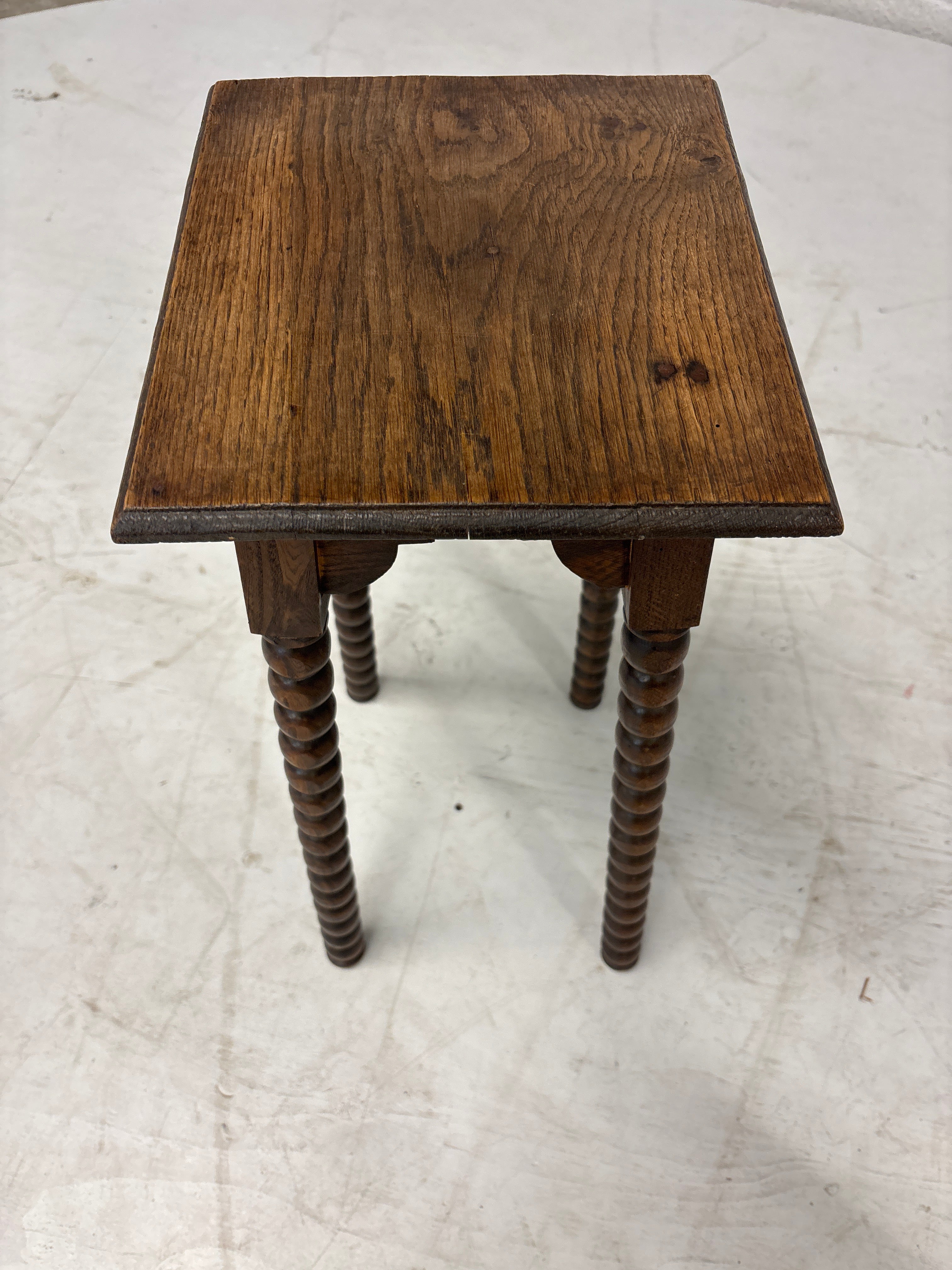 Plantentafel met vier bollenpoten