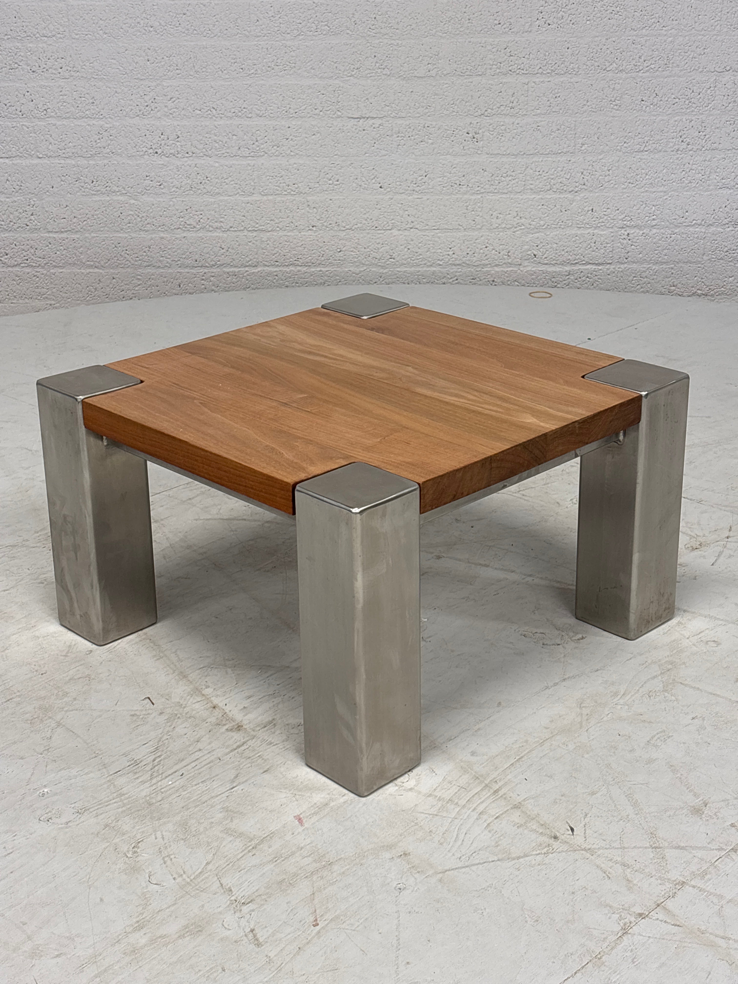 Bijzettafel rvs met dik houten blad