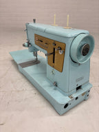 Singer 348 ijsblauwe naaimachine