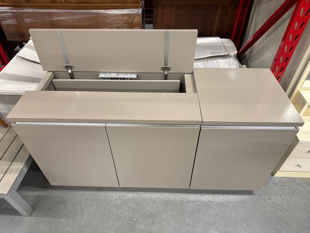 Design dressoir uniek met TV lift