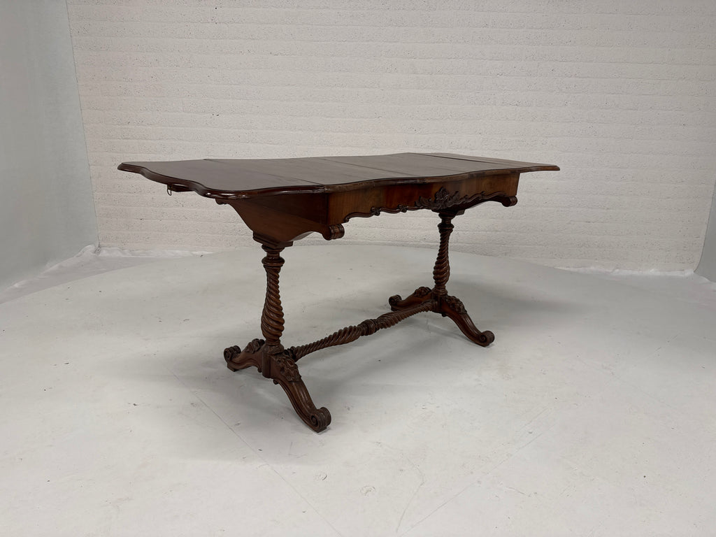 Opklap tafel hangoor