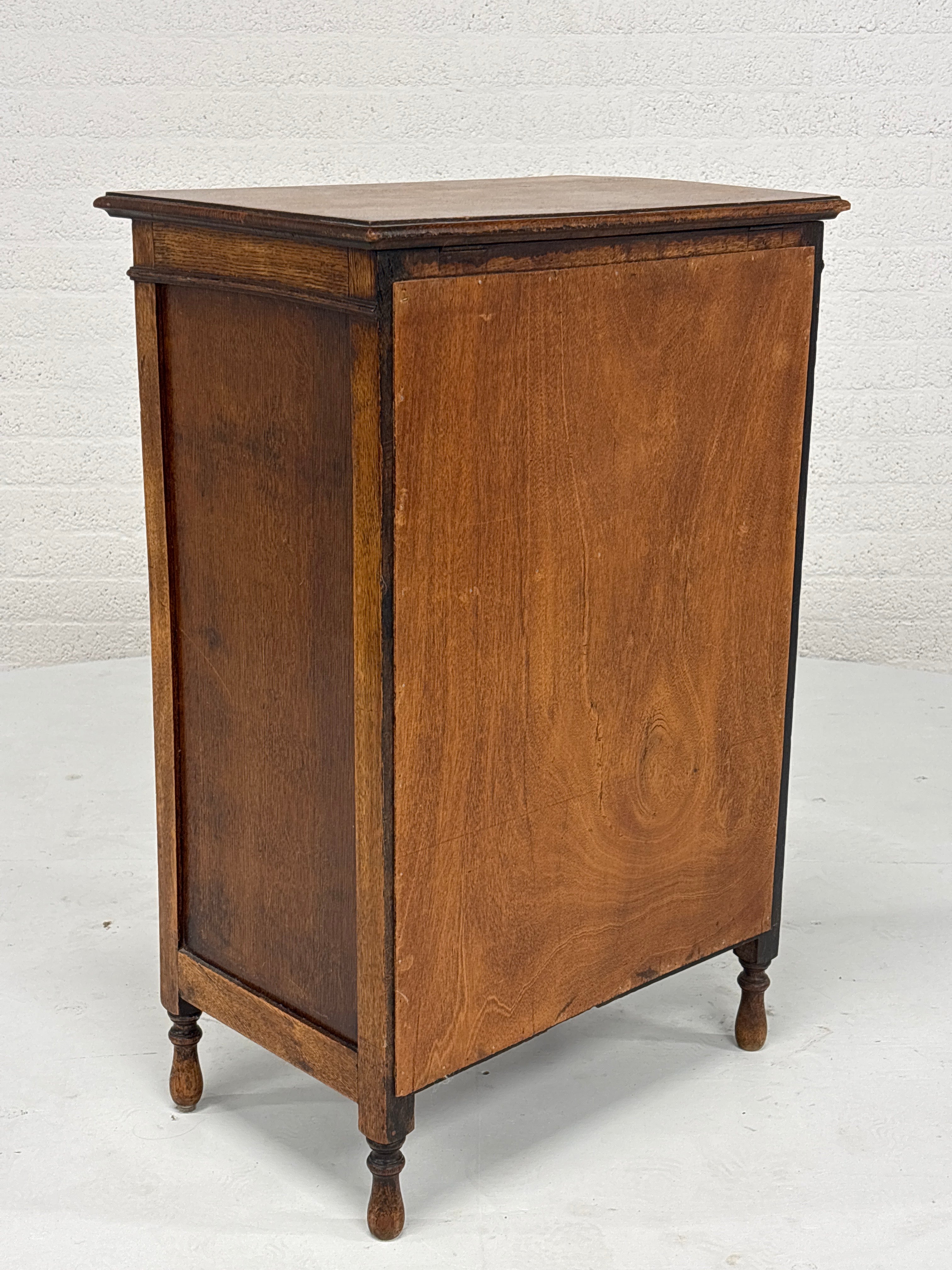 Dranken kabinet eiken klep (lxbxh 60x40x92cm)