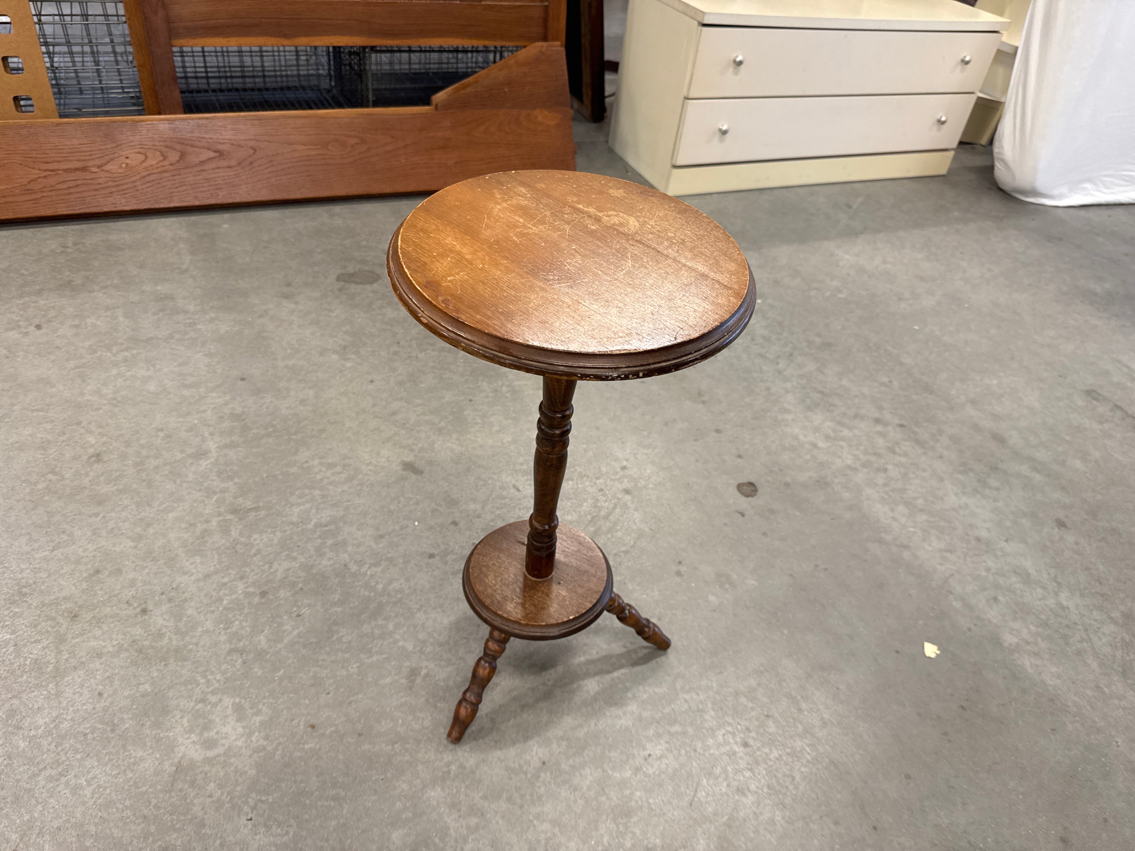 Pkantentafel laag hout