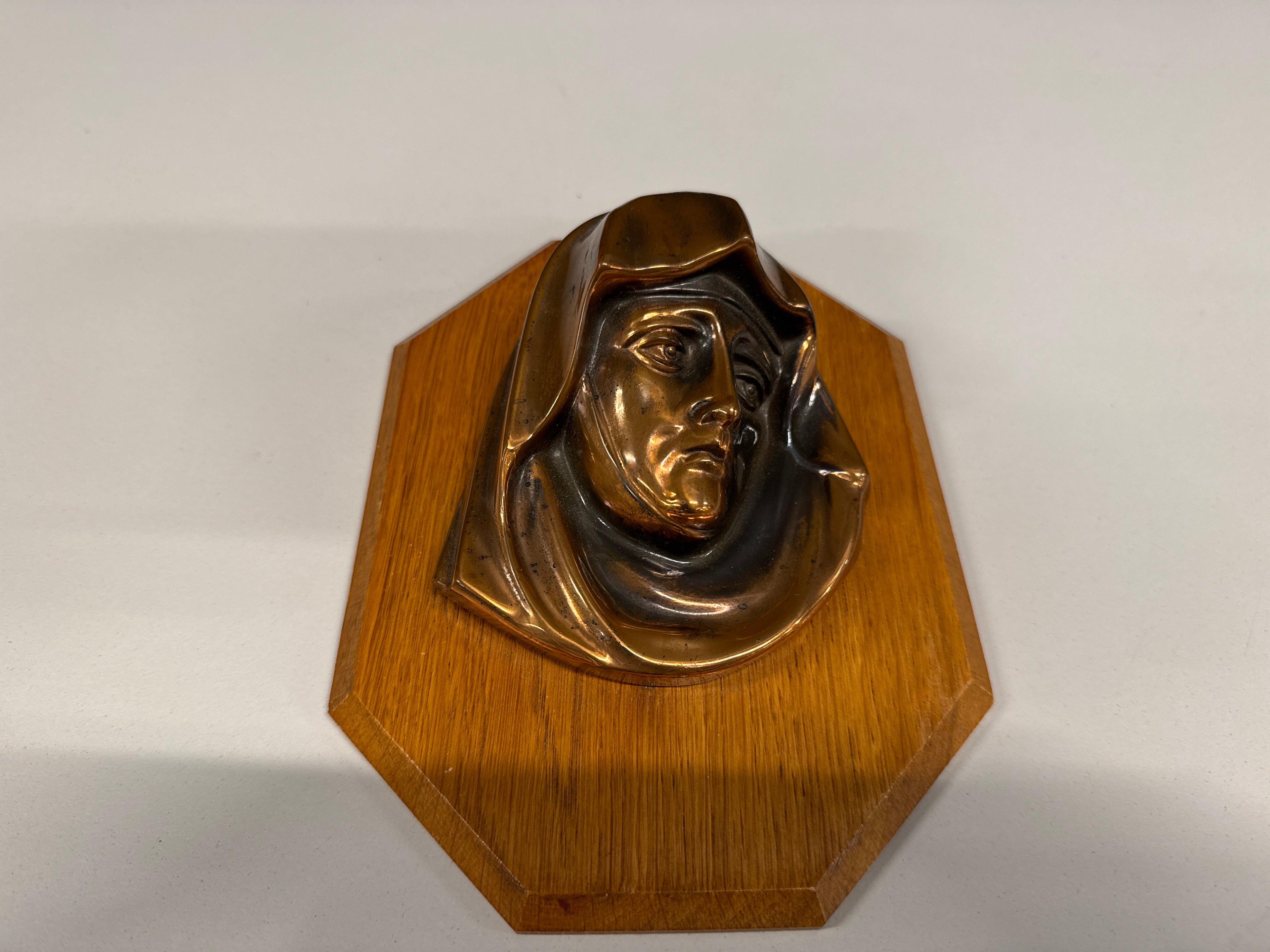 Koper reliëf Maria licht