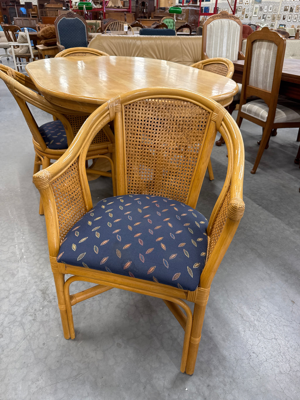 Set Manou 4 stoelen en tafel