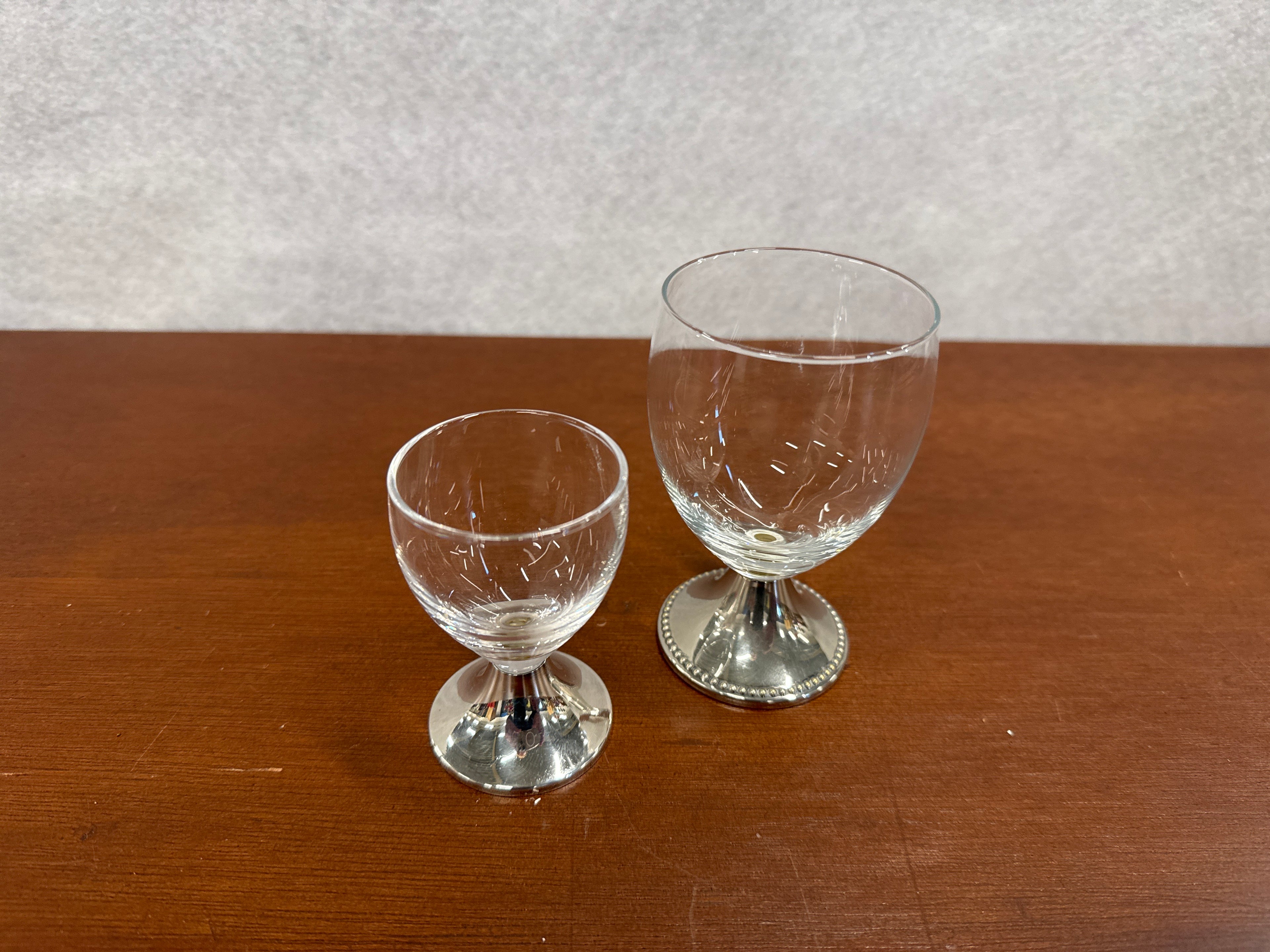 Borrelglazen zilvervoet set 2