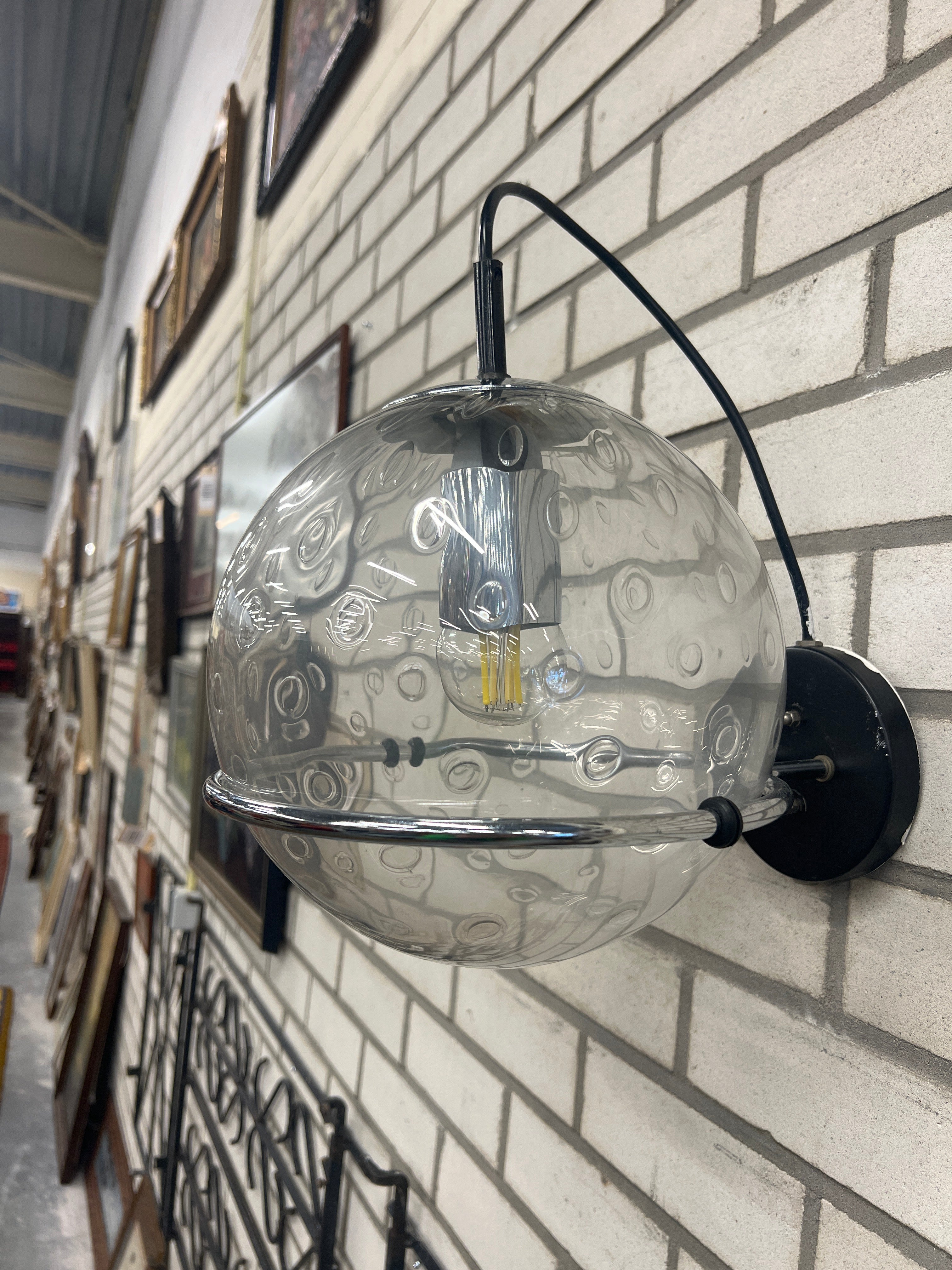 Raak Amsterdam Globe wandlamp – model C-1725 ‘Raindrop’ – jaren ’70