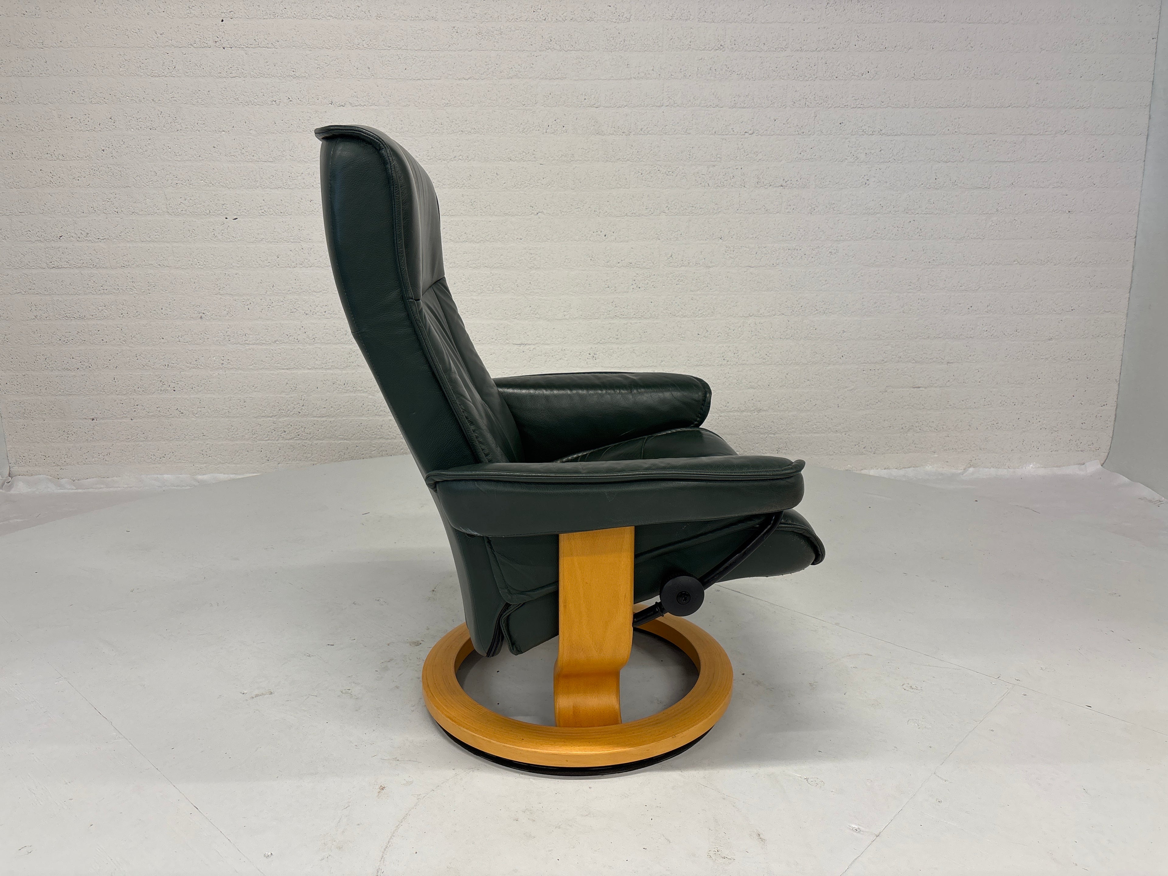 Set 2 Stressless fauteuils leer