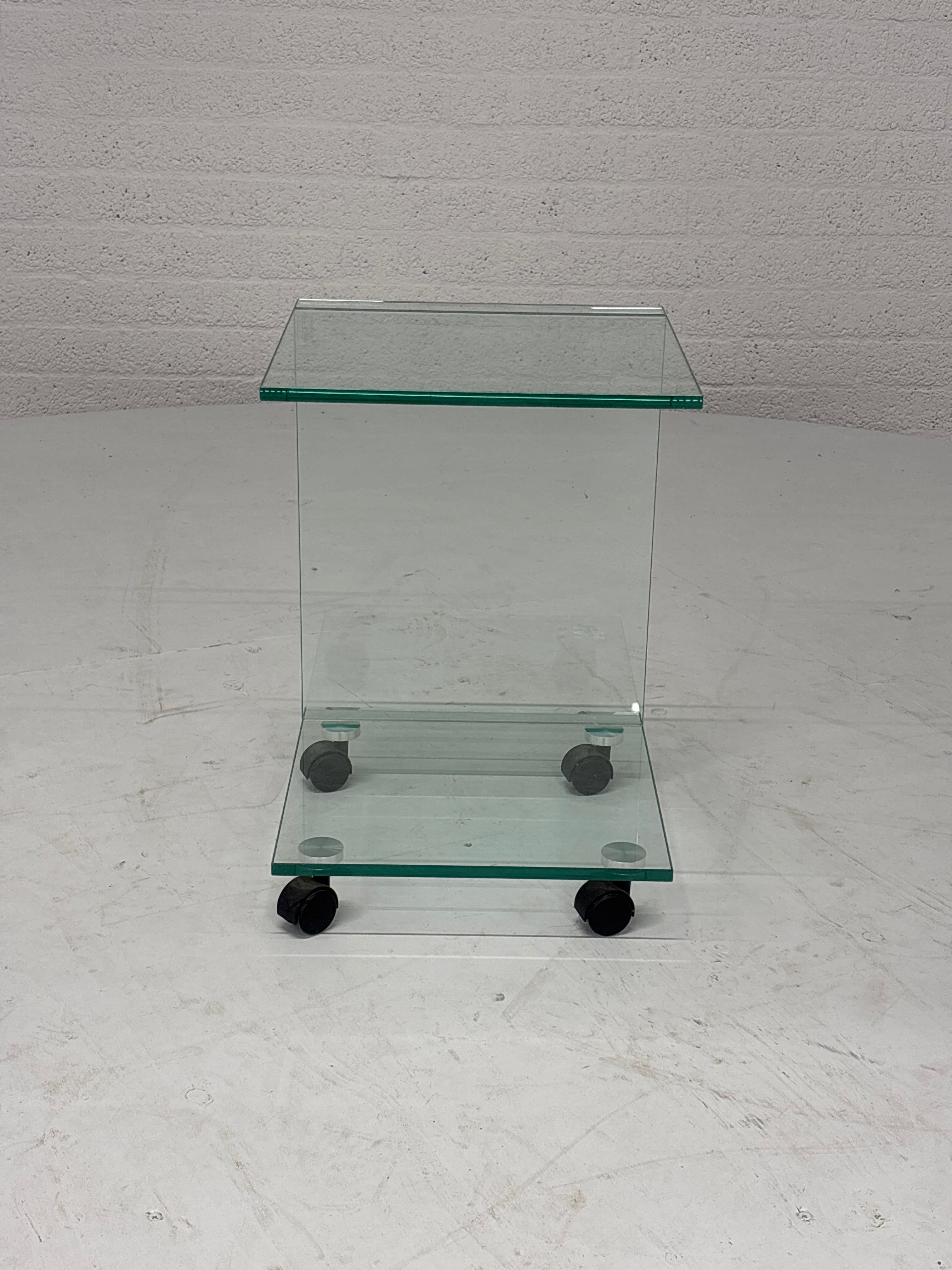 Bijzettafel glas op wielen