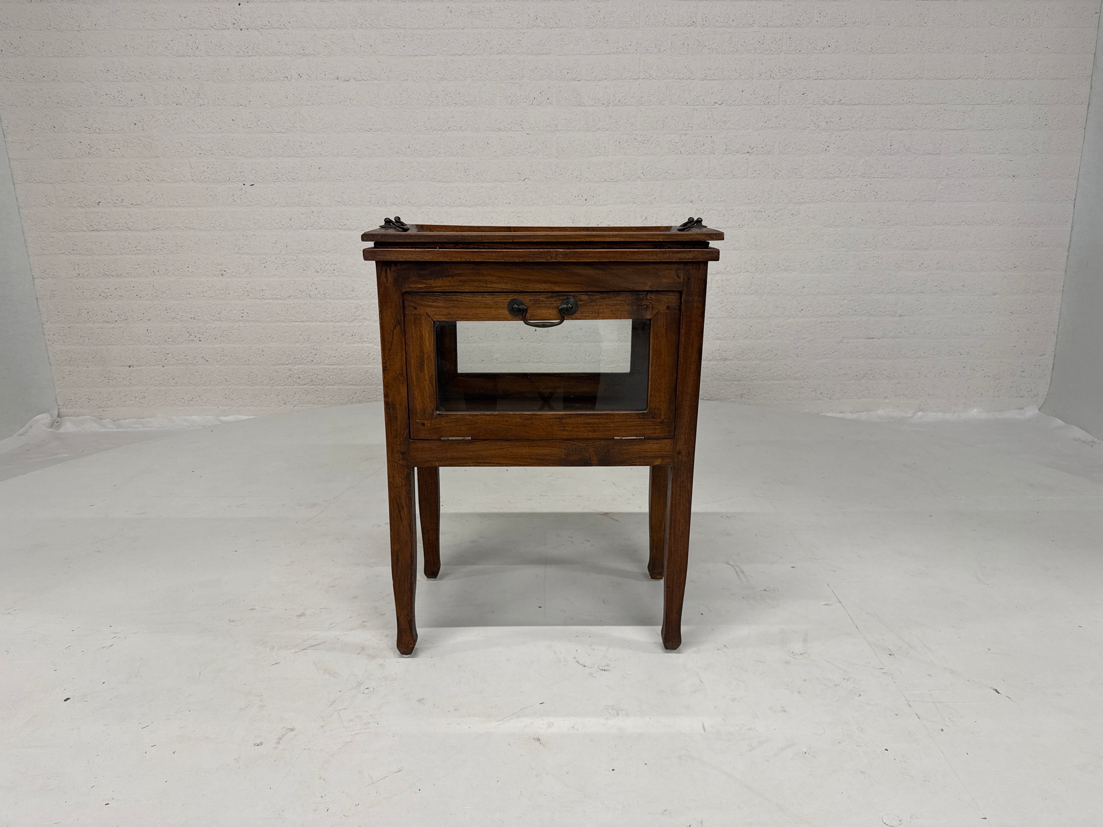 Theekastje met los dienblad