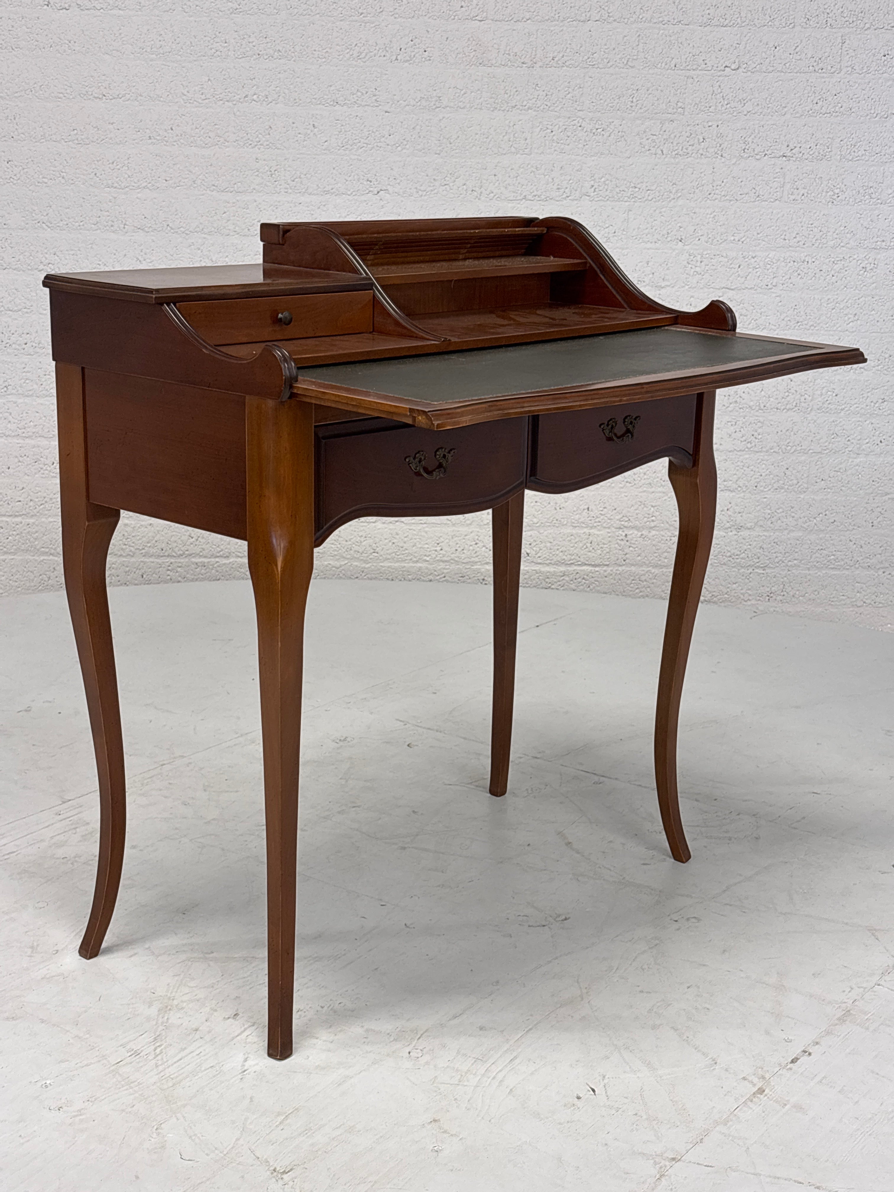 Hollands dames secretaire