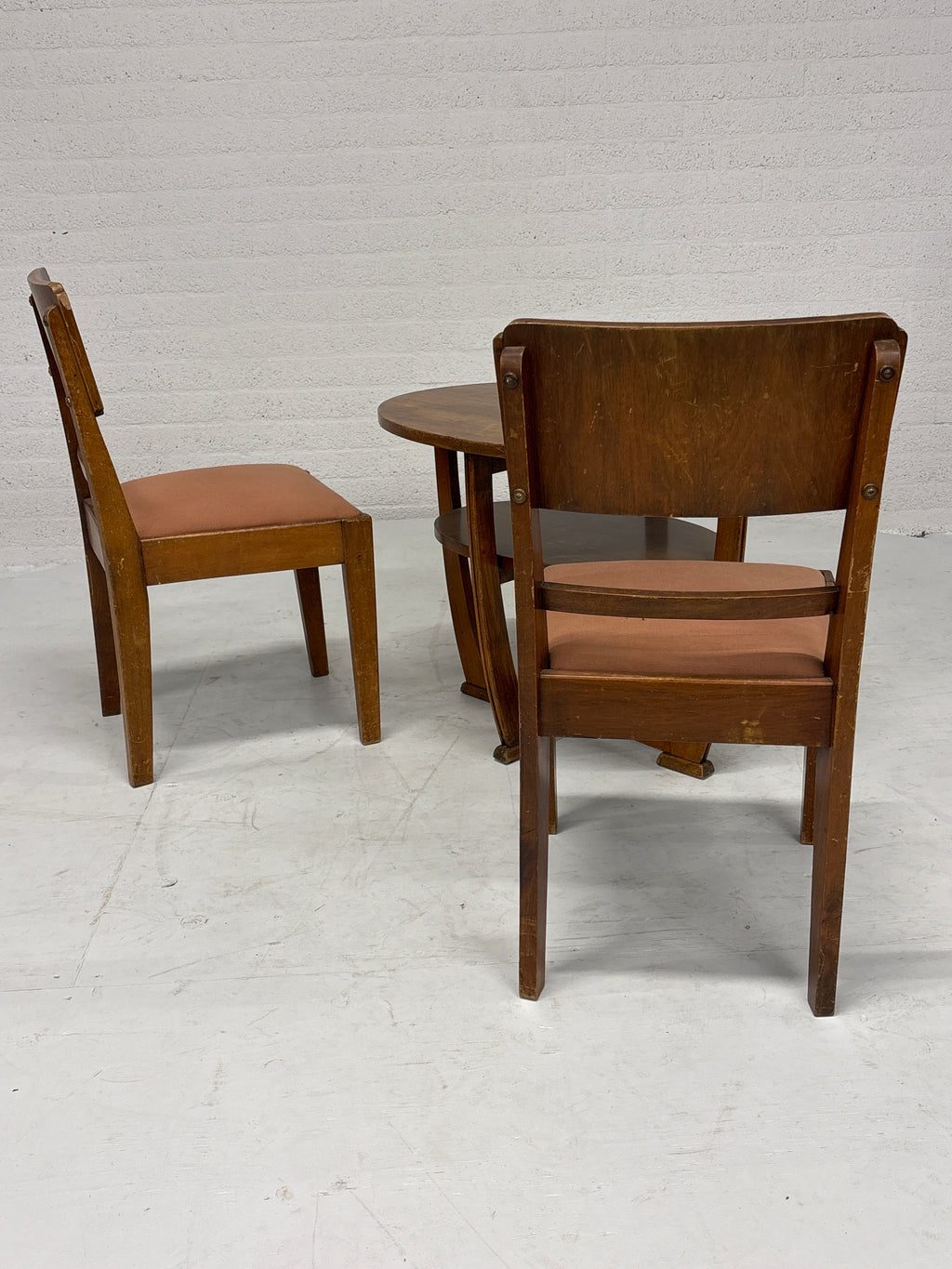 Set 2 stoelen en tafeltje jaren 20