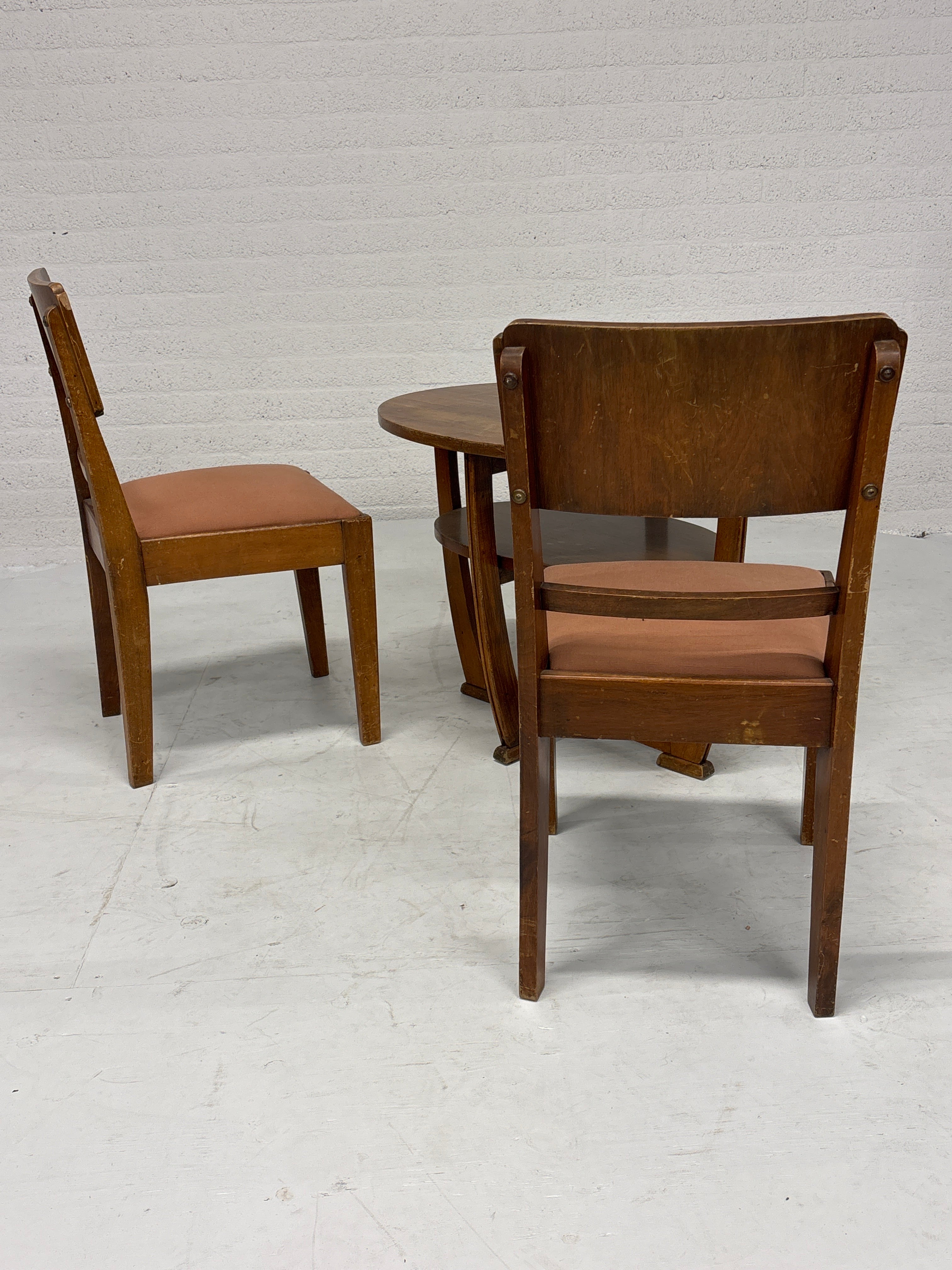 Set 2 stoelen en tafeltje jaren 20