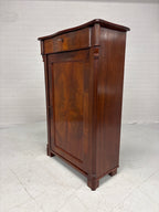 Lodewijk XV linnenkast