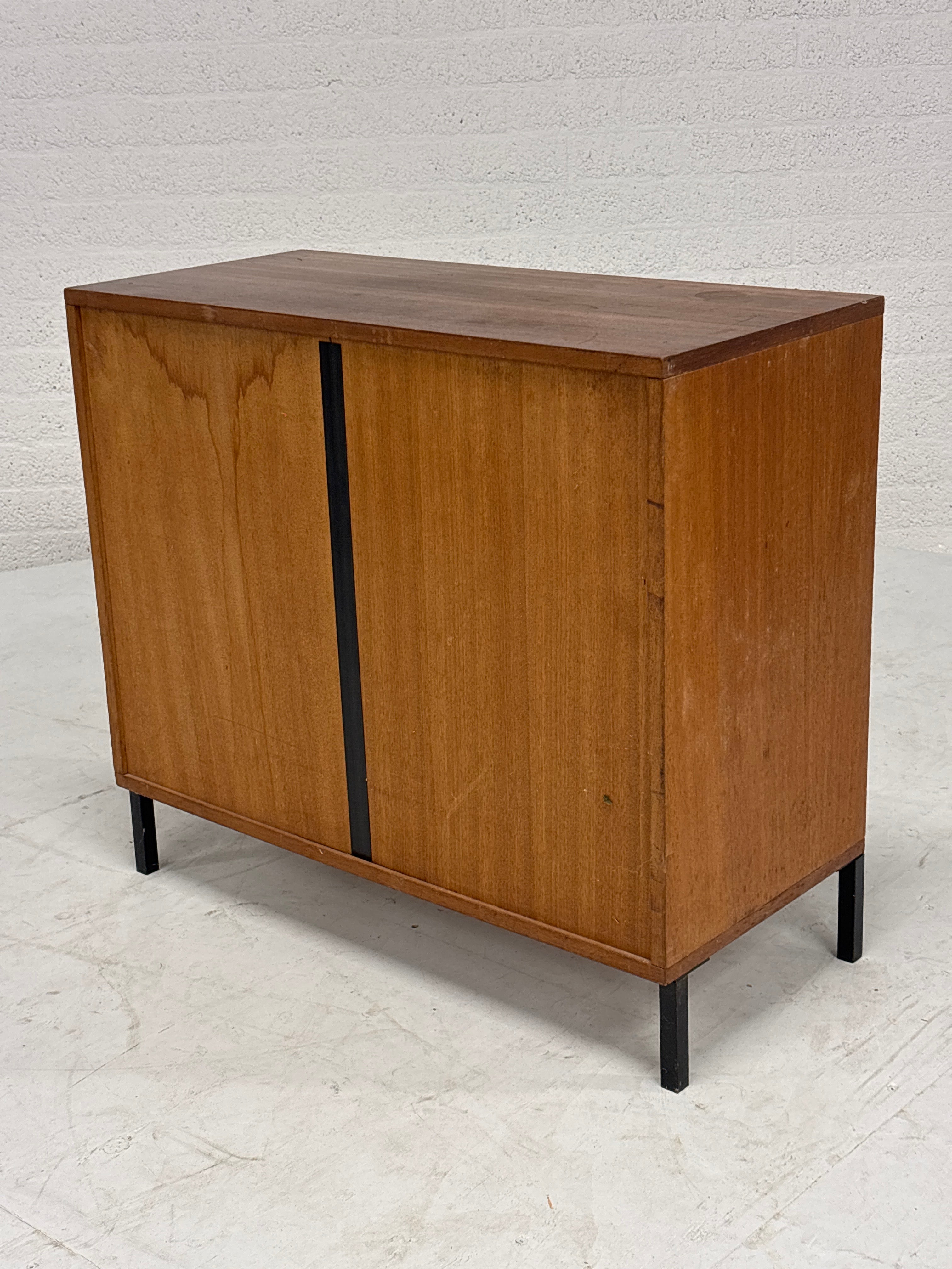 Vintage kastje met 2 kleppen