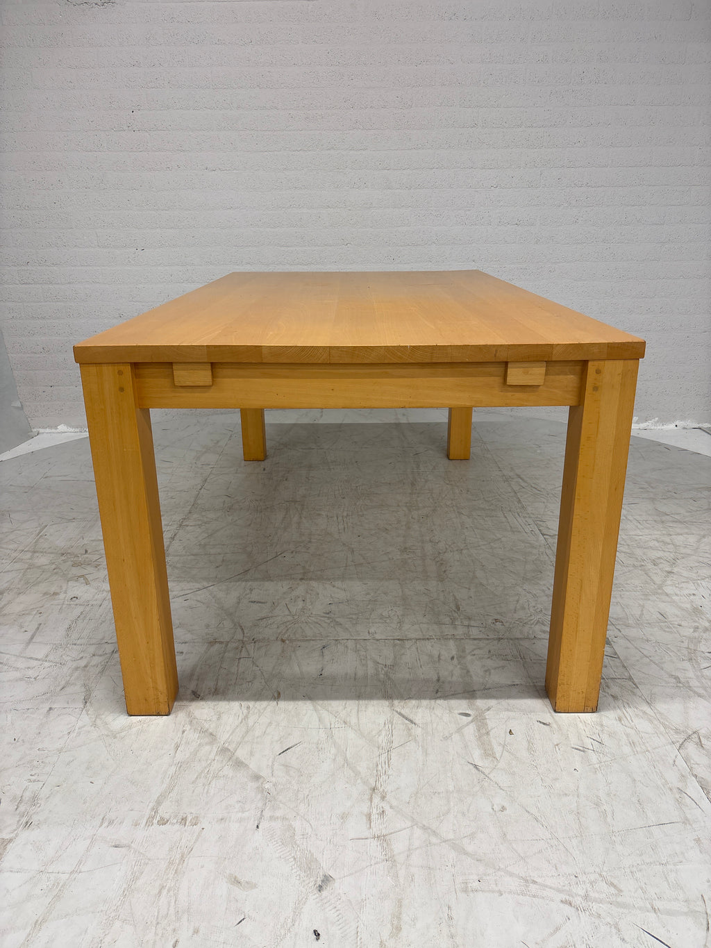 Zware tafel met extra blad