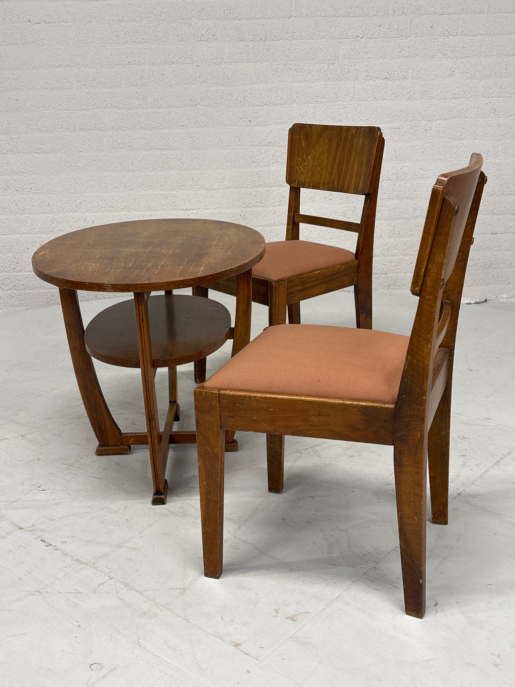 Set 2 stoelen en tafeltje jaren 20