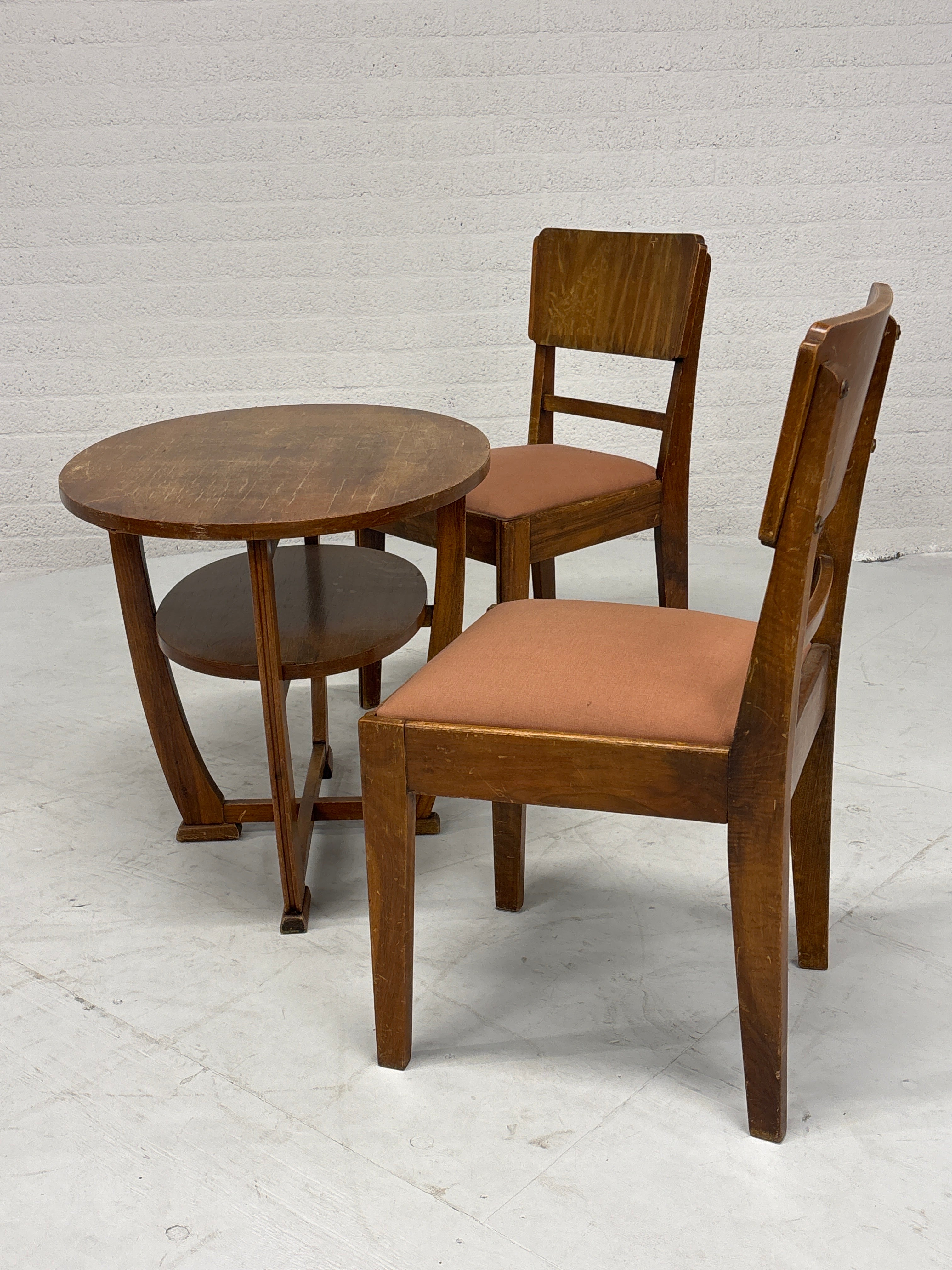 Set 2 stoelen en tafeltje jaren 20