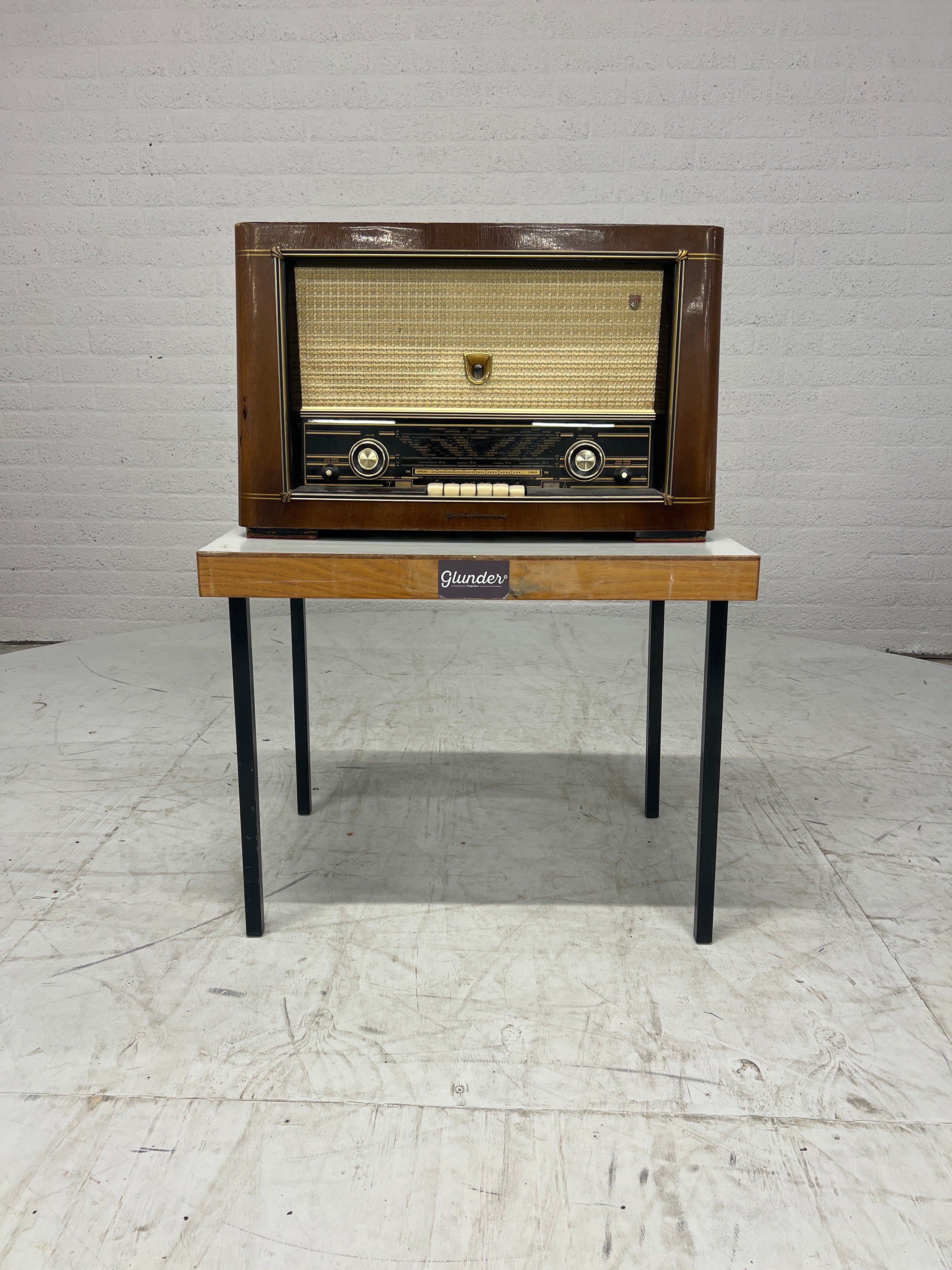 Vintage Aristona buizenradio