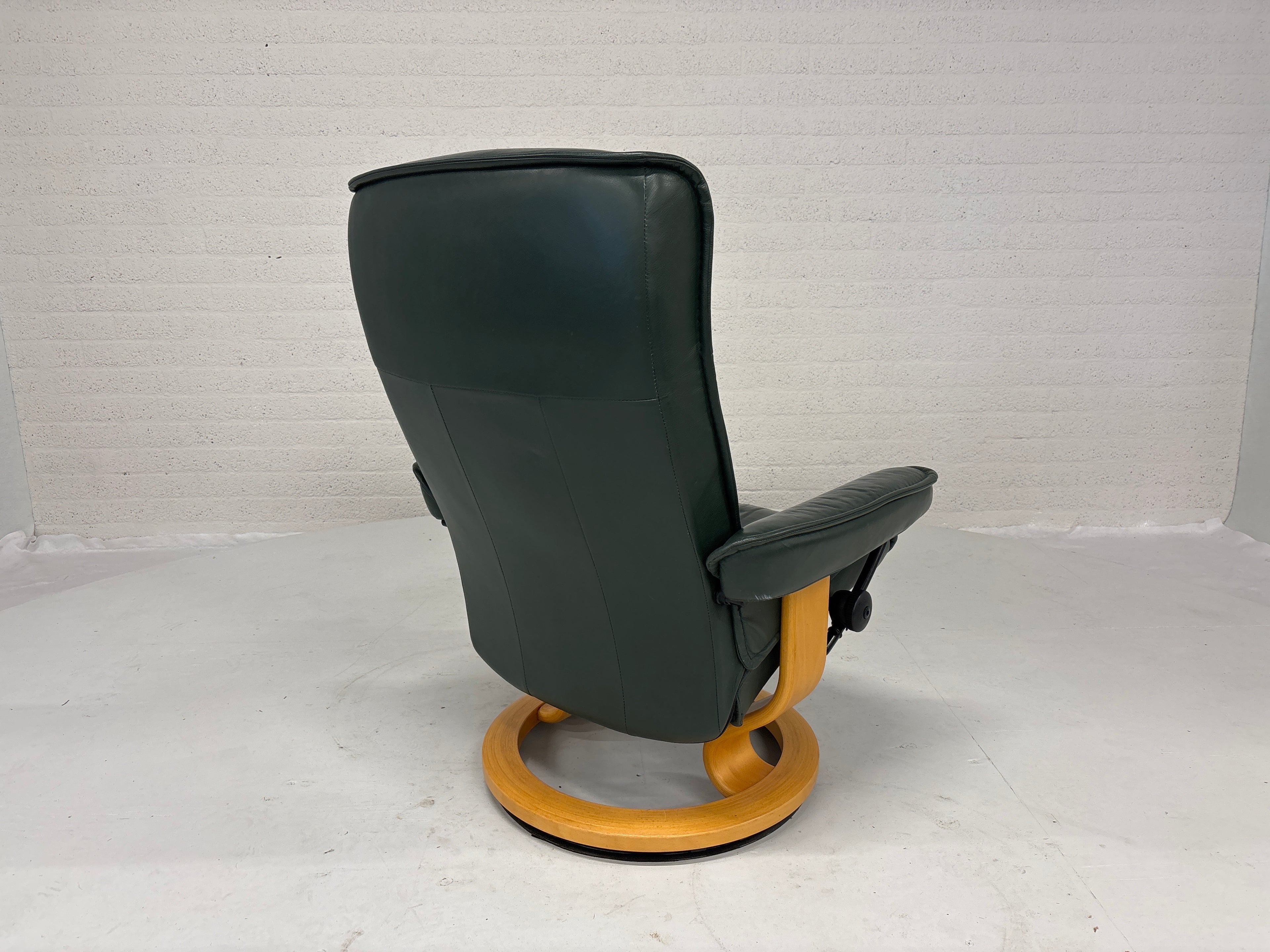 Set 2 Stressless fauteuils leer