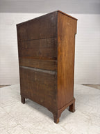 Antieke ladenkast gefineerd hout