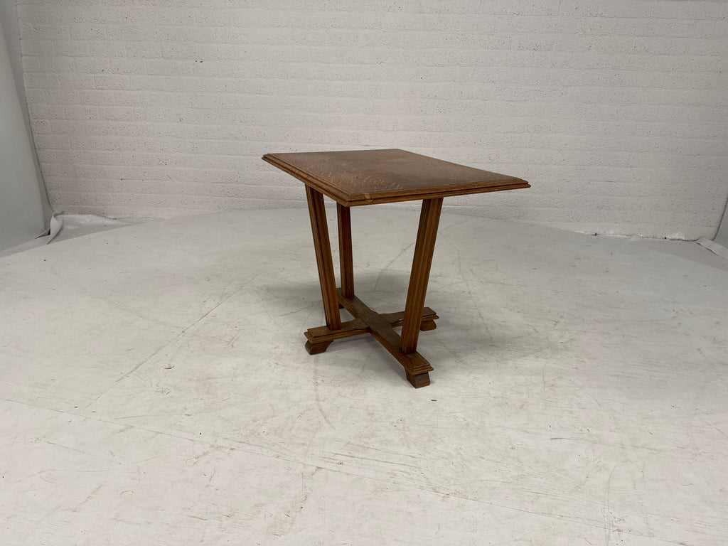 Bijzettafel Haagse school