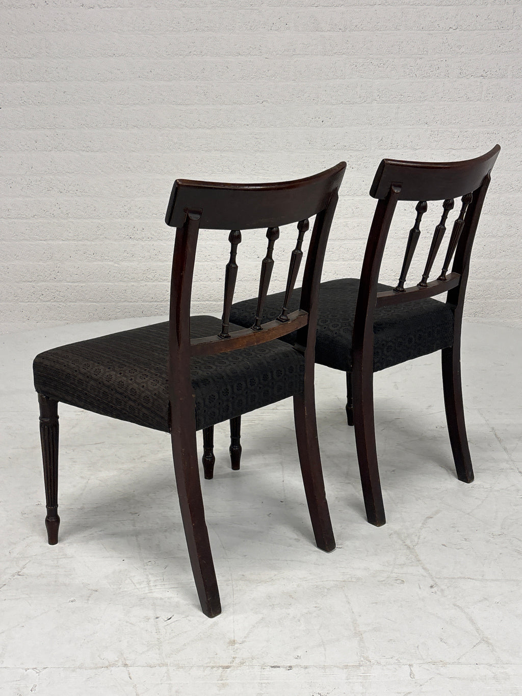 Eetkamerstoelen set 2 zwarte stof