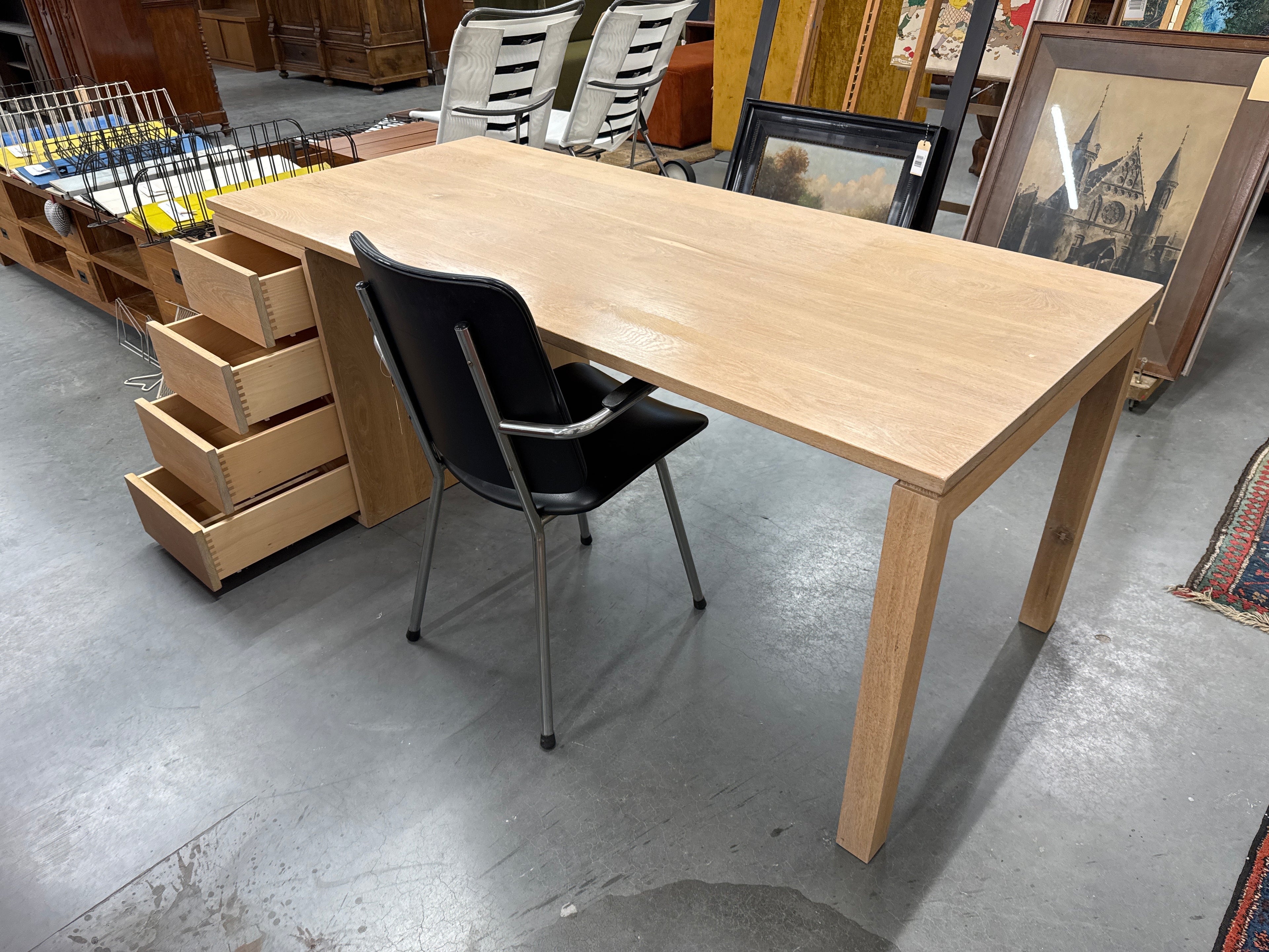 Uniek massief houten bureau handgemaakt