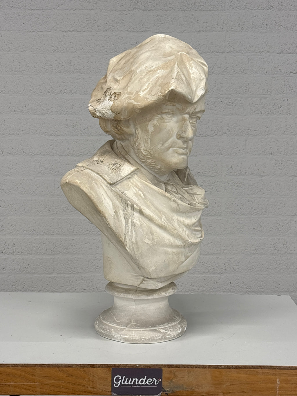 Gipsen portretbuste van Laurent Delvaux