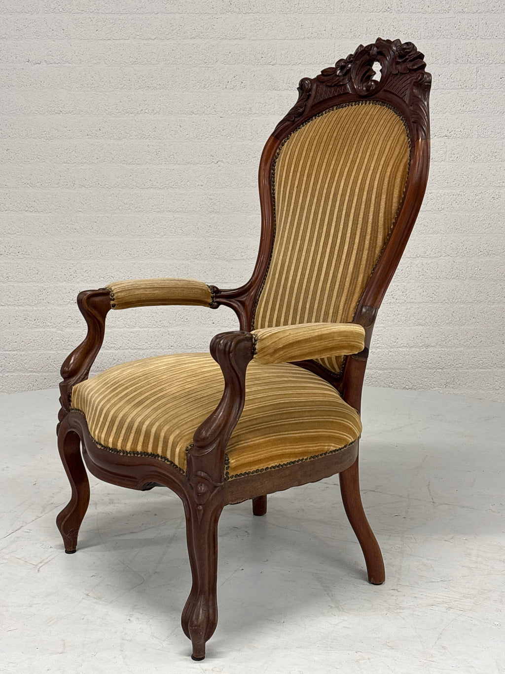 Fauteuil gele ribstof