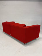 Design Gelderlander 4800 rode bank met twee grijze fauteuils
